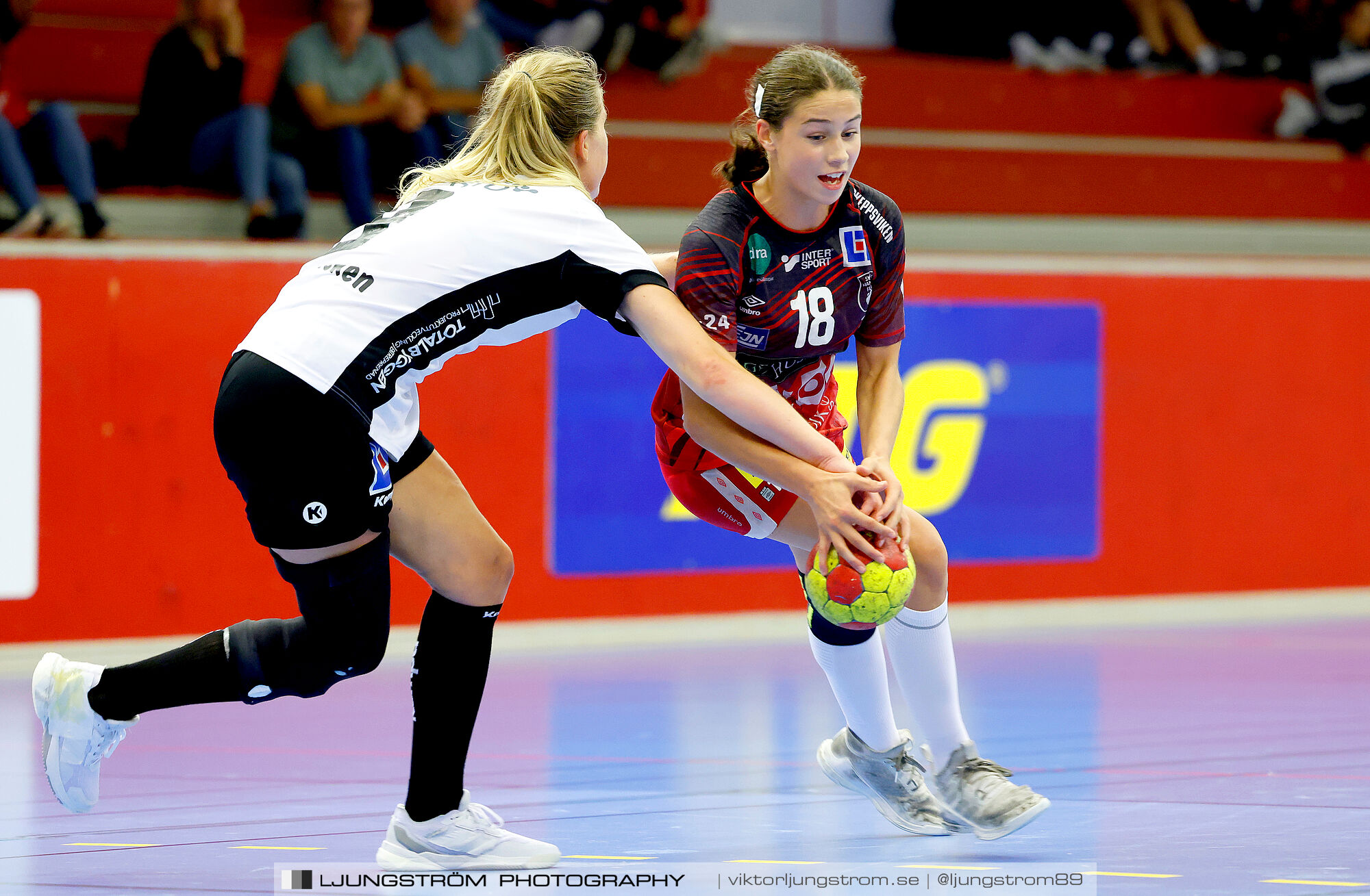 ATG Svenska Cupen Skövde HF-VästeråsIrsta HF 27-28,dam,Skövde Idrottshall,Skövde,Sverige,Handboll,,2024,343597