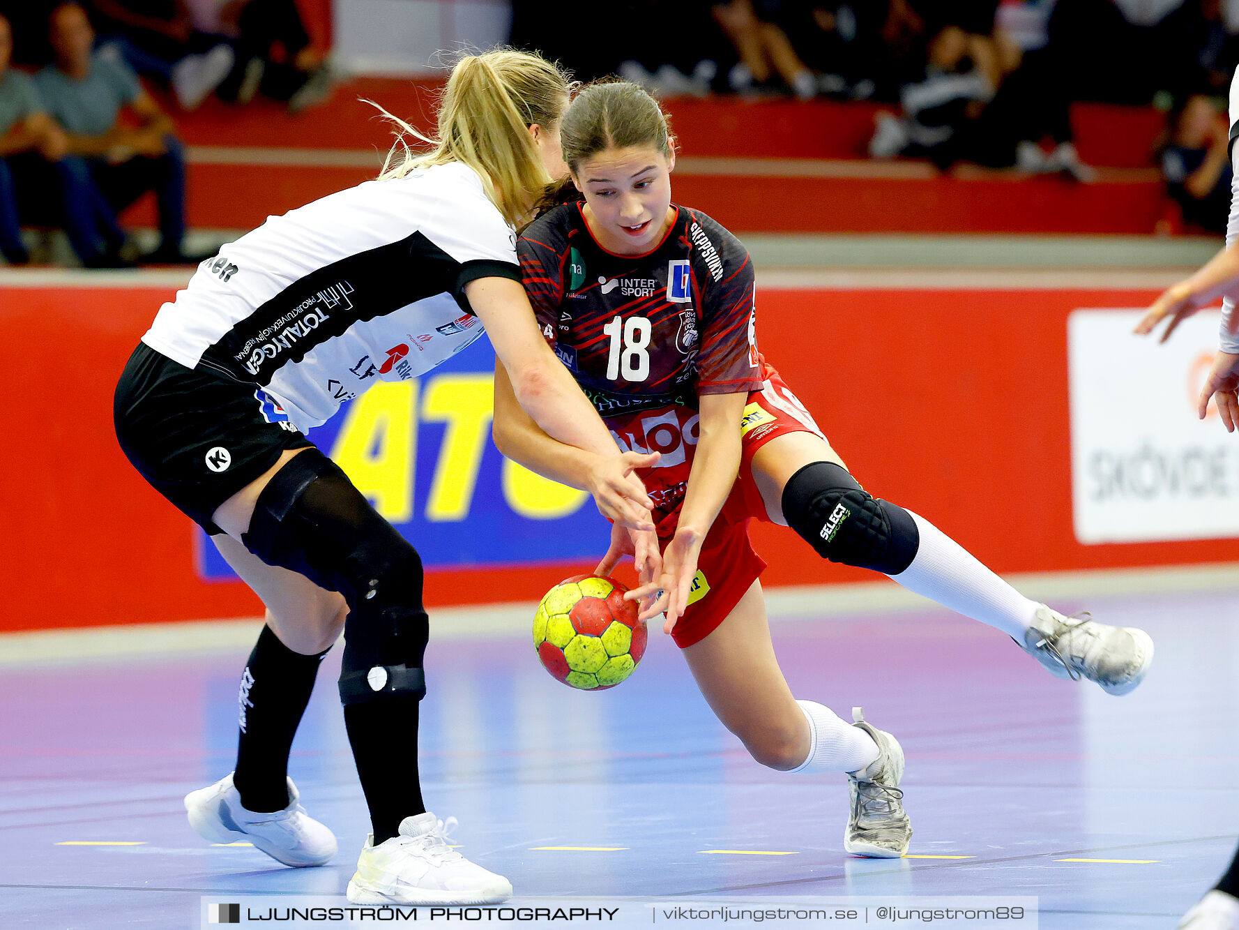 ATG Svenska Cupen Skövde HF-VästeråsIrsta HF 27-28,dam,Skövde Idrottshall,Skövde,Sverige,Handboll,,2024,343600