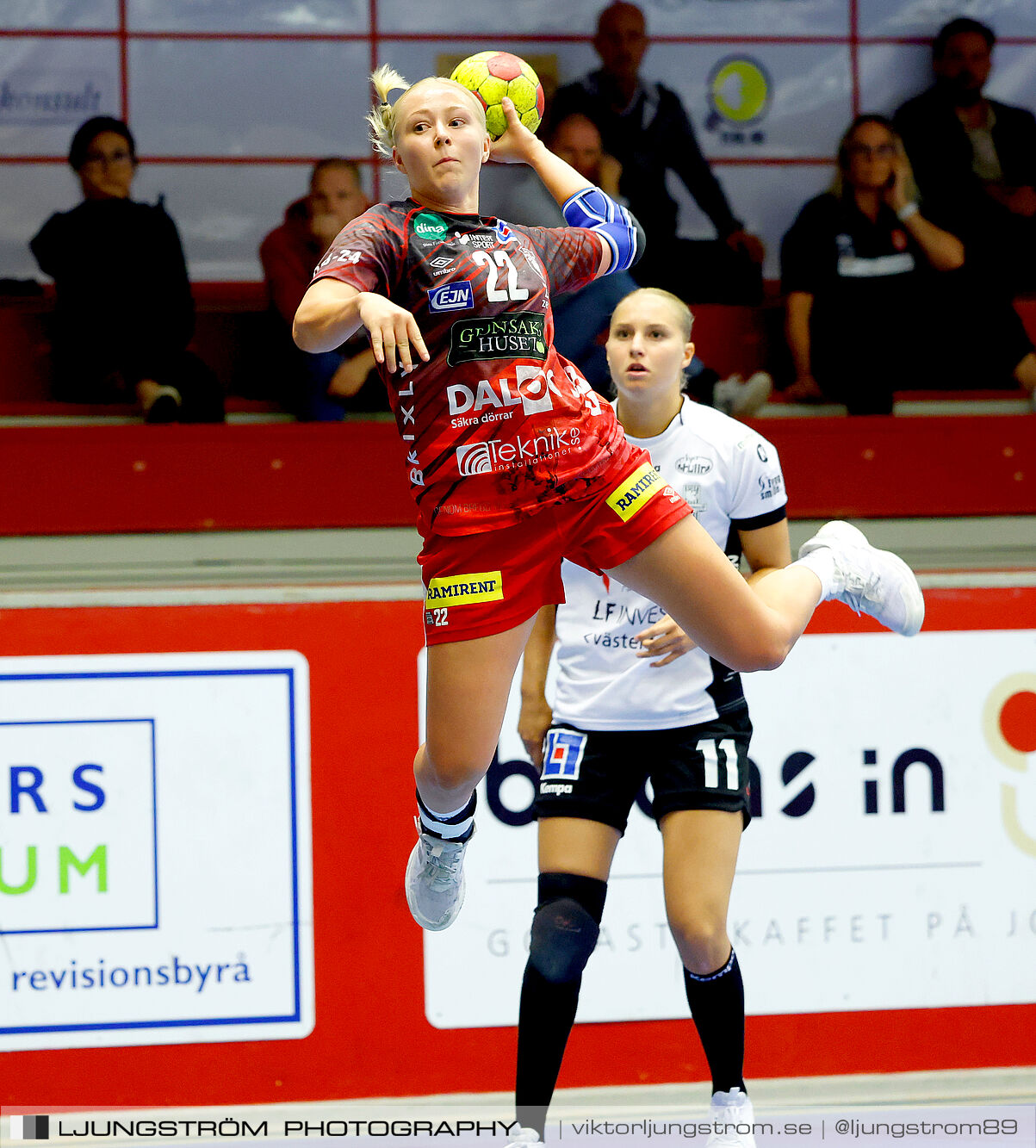 ATG Svenska Cupen Skövde HF-VästeråsIrsta HF 27-28,dam,Skövde Idrottshall,Skövde,Sverige,Handboll,,2024,343608