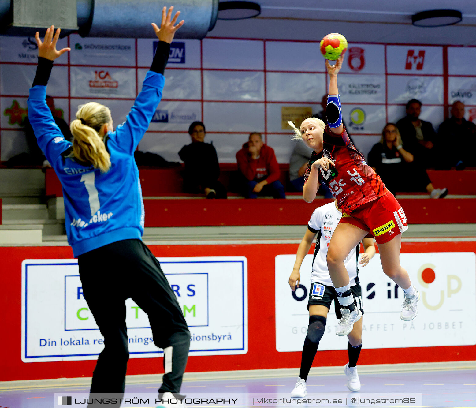 ATG Svenska Cupen Skövde HF-VästeråsIrsta HF 27-28,dam,Skövde Idrottshall,Skövde,Sverige,Handboll,,2024,343611