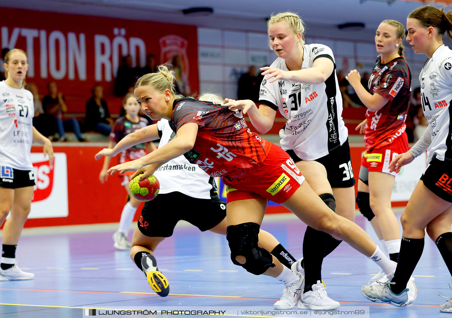 ATG Svenska Cupen Skövde HF-VästeråsIrsta HF 27-28,dam,Skövde Idrottshall,Skövde,Sverige,Handboll,,2024,343624