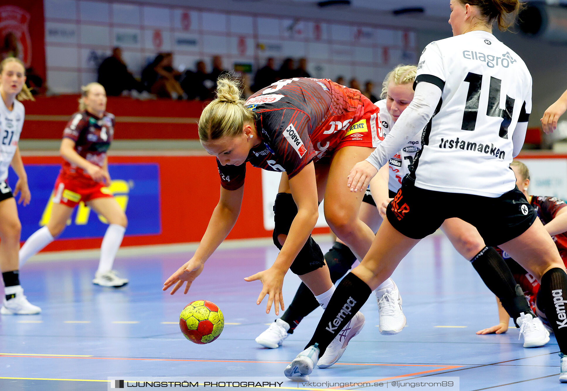 ATG Svenska Cupen Skövde HF-VästeråsIrsta HF 27-28,dam,Skövde Idrottshall,Skövde,Sverige,Handboll,,2024,343639