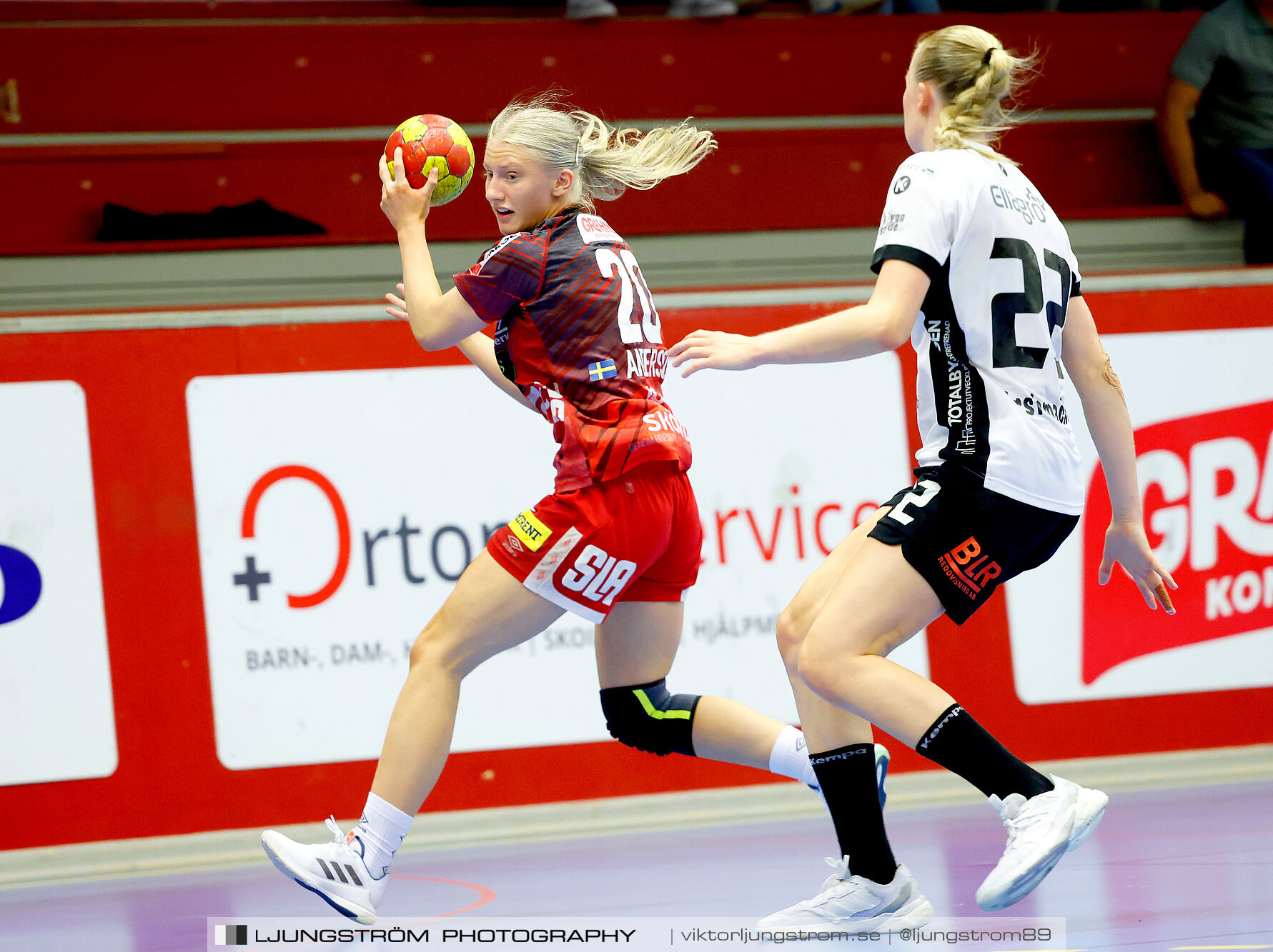 ATG Svenska Cupen Skövde HF-VästeråsIrsta HF 27-28,dam,Skövde Idrottshall,Skövde,Sverige,Handboll,,2024,343663