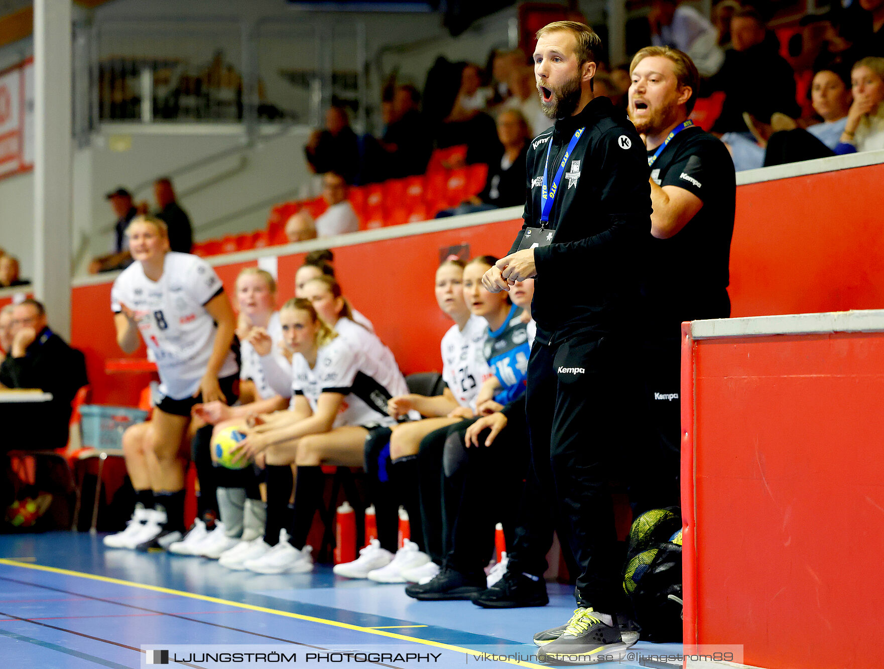 ATG Svenska Cupen Skövde HF-VästeråsIrsta HF 27-28,dam,Skövde Idrottshall,Skövde,Sverige,Handboll,,2024,343666