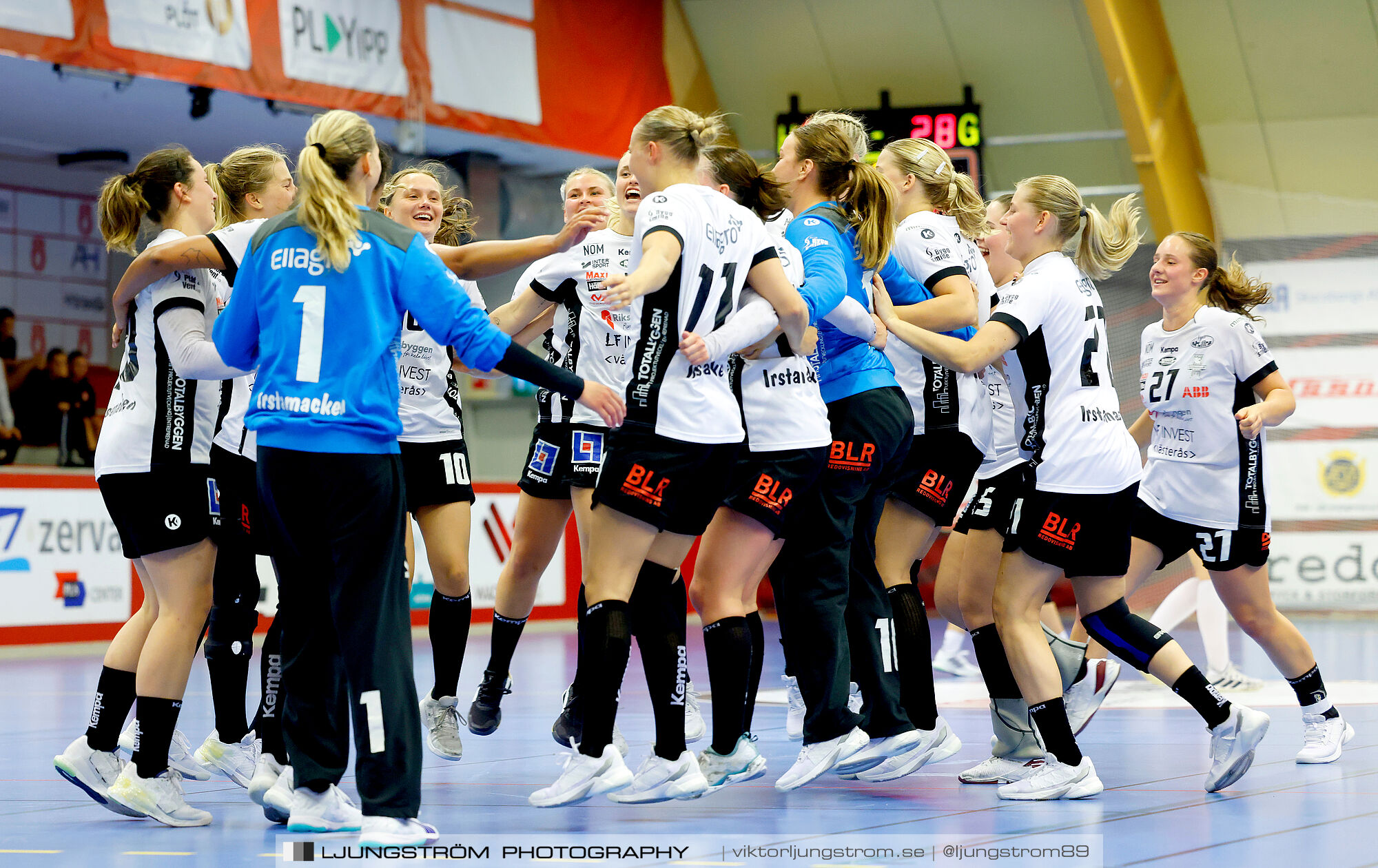 ATG Svenska Cupen Skövde HF-VästeråsIrsta HF 27-28,dam,Skövde Idrottshall,Skövde,Sverige,Handboll,,2024,343671