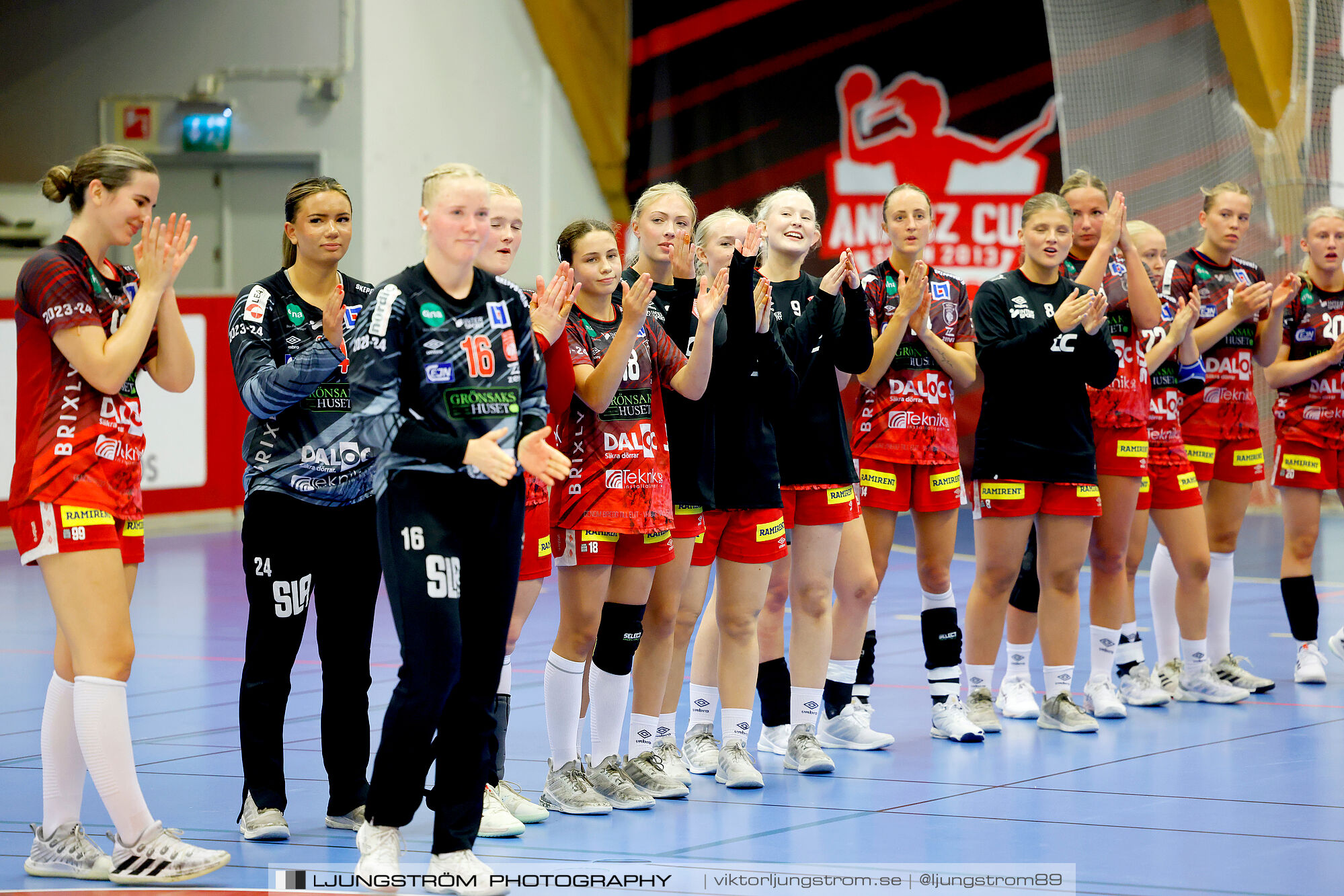 ATG Svenska Cupen Skövde HF-VästeråsIrsta HF 27-28,dam,Skövde Idrottshall,Skövde,Sverige,Handboll,,2024,343684