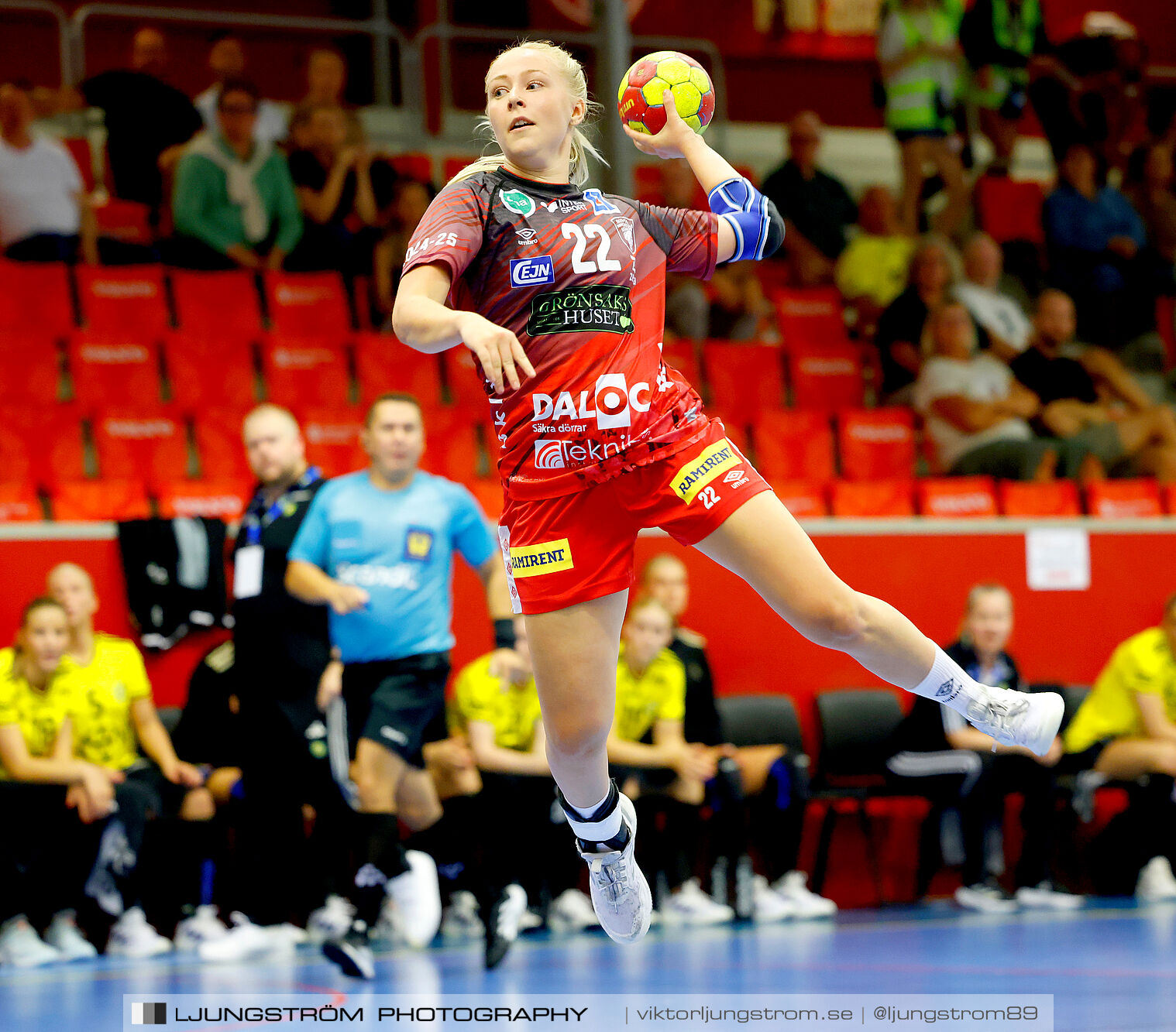 ATG Svenska Cupen 1/8-final Skövde HF-IK Sävehof 25-35,dam,Skövde Idrottshall,Skövde,Sverige,Handboll,,2024,345568