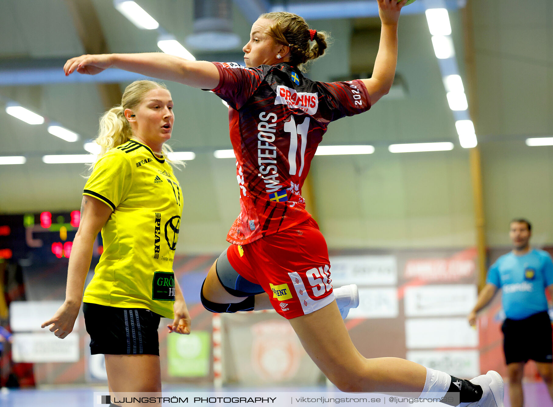 ATG Svenska Cupen 1/8-final Skövde HF-IK Sävehof 25-35,dam,Skövde Idrottshall,Skövde,Sverige,Handboll,,2024,345570