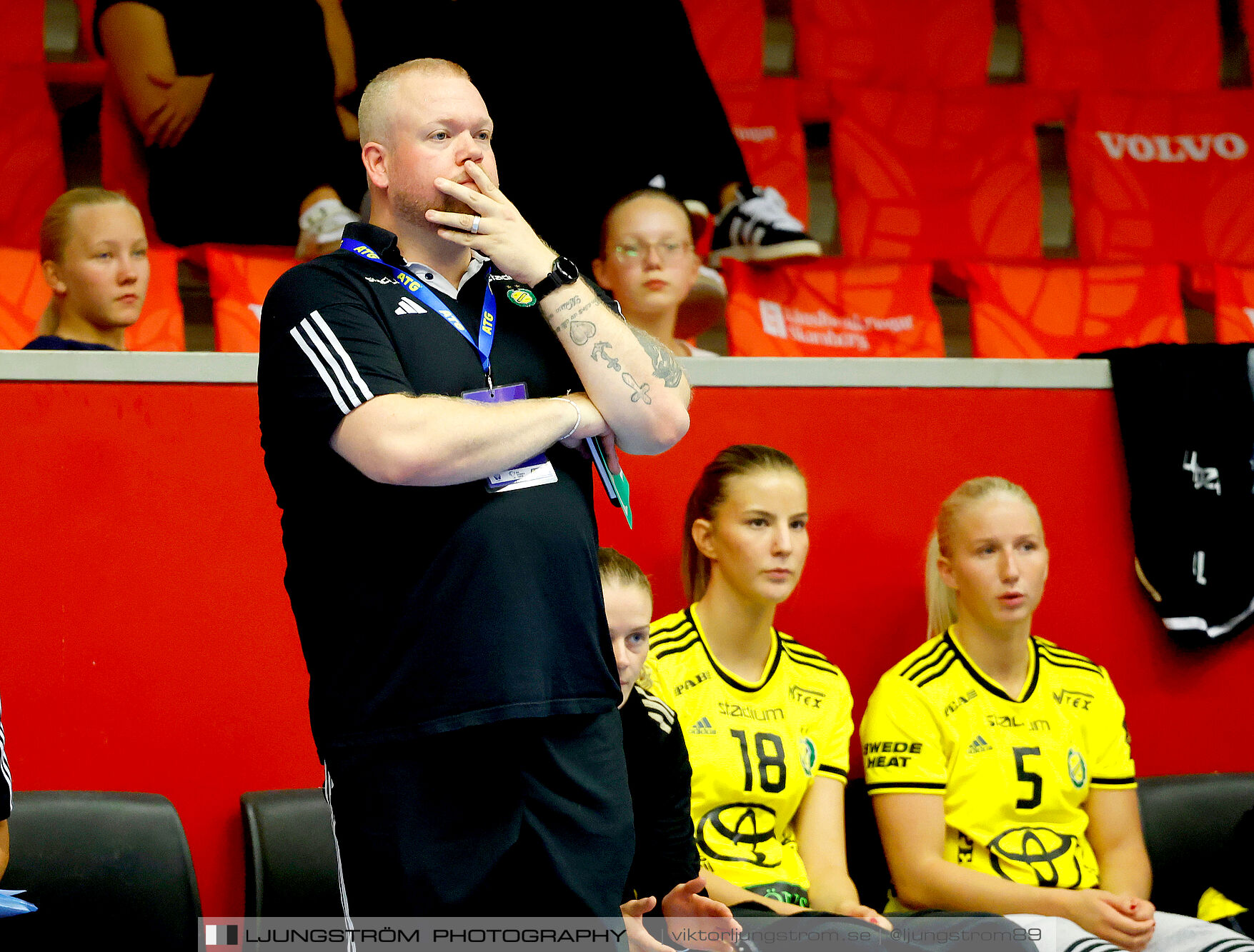 ATG Svenska Cupen 1/8-final Skövde HF-IK Sävehof 25-35,dam,Skövde Idrottshall,Skövde,Sverige,Handboll,,2024,345581