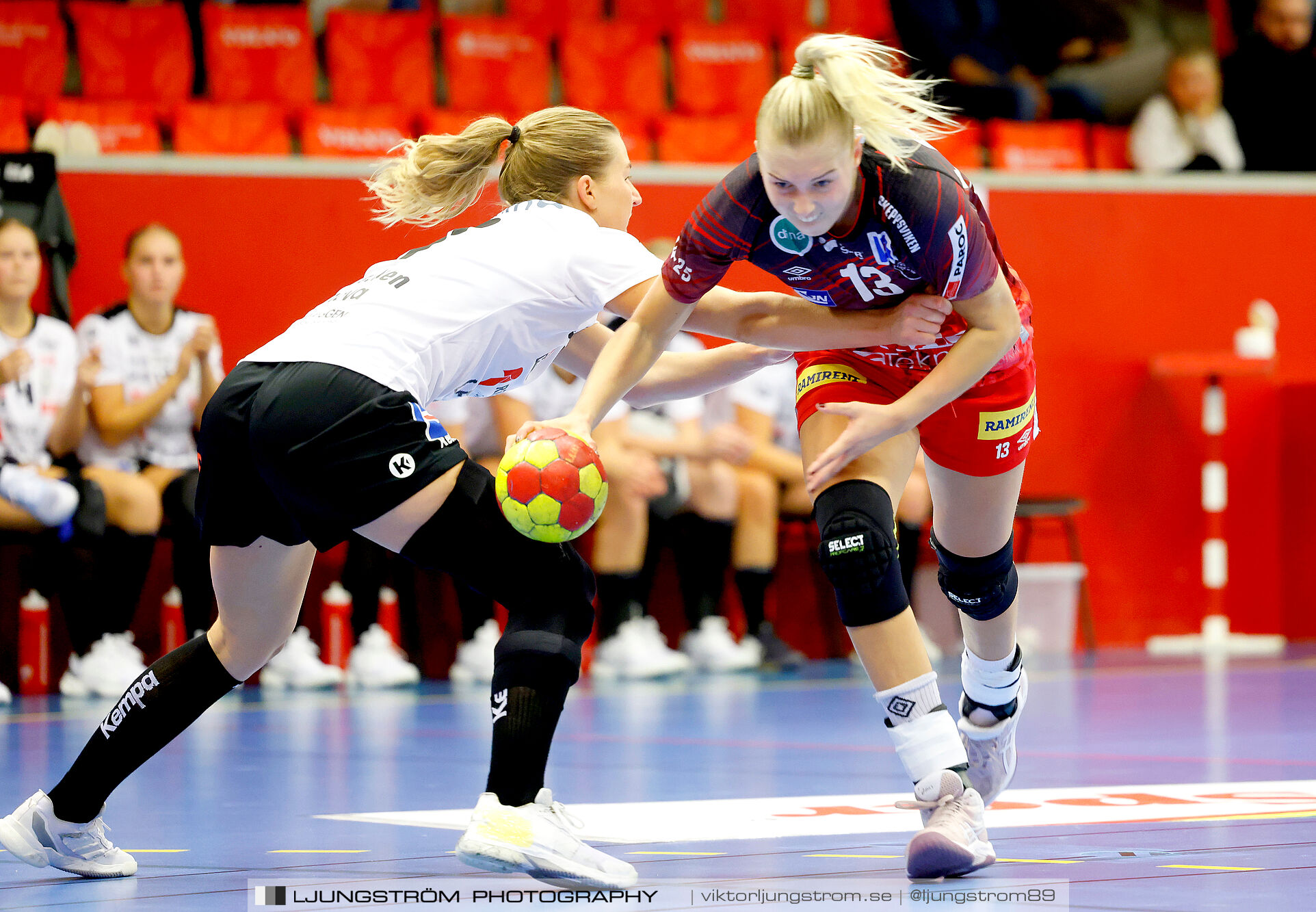 Skövde HF-VästeråsIrsta HF 27-23,dam,Skövde Idrottshall,Skövde,Sverige,Handboll,,2024,345646