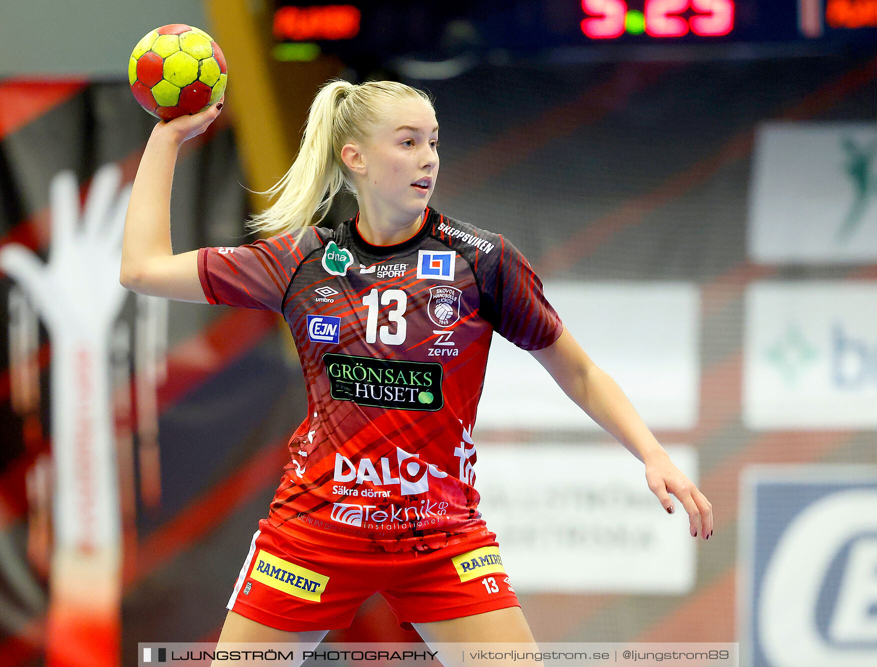 Skövde HF-VästeråsIrsta HF 27-23,dam,Skövde Idrottshall,Skövde,Sverige,Handboll,,2024,345658