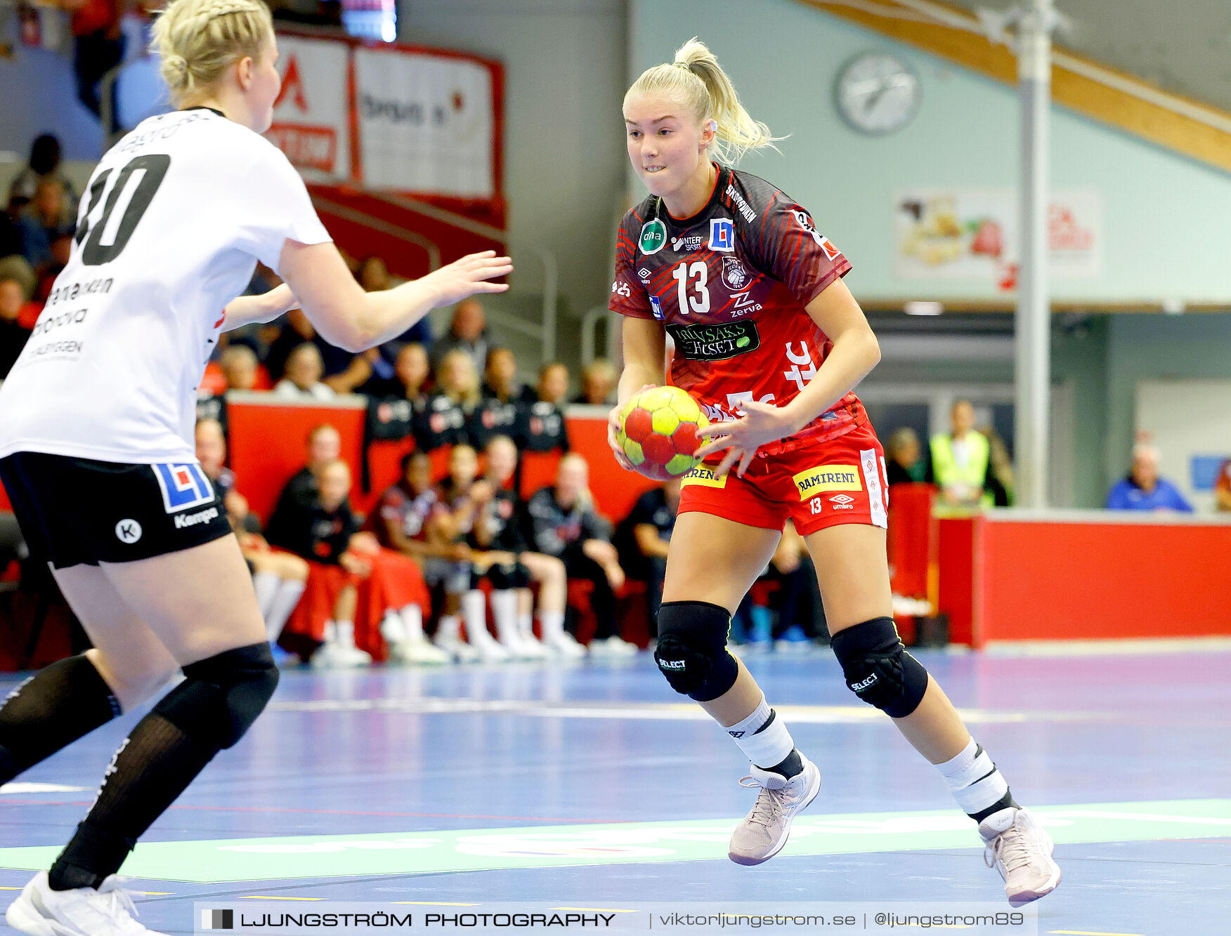 Skövde HF-VästeråsIrsta HF 27-23,dam,Skövde Idrottshall,Skövde,Sverige,Handboll,,2024,345665