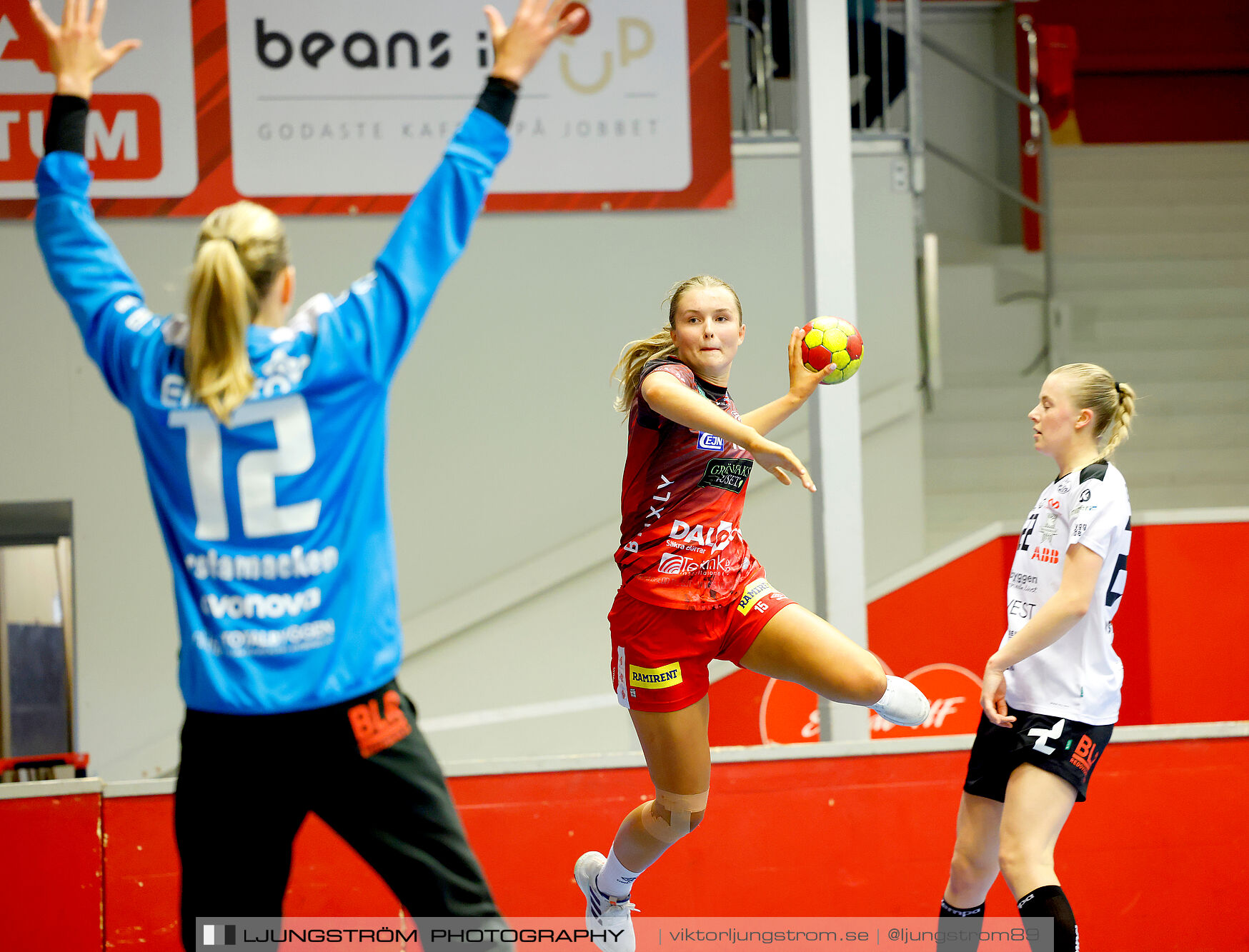 Skövde HF-VästeråsIrsta HF 27-23,dam,Skövde Idrottshall,Skövde,Sverige,Handboll,,2024,345669