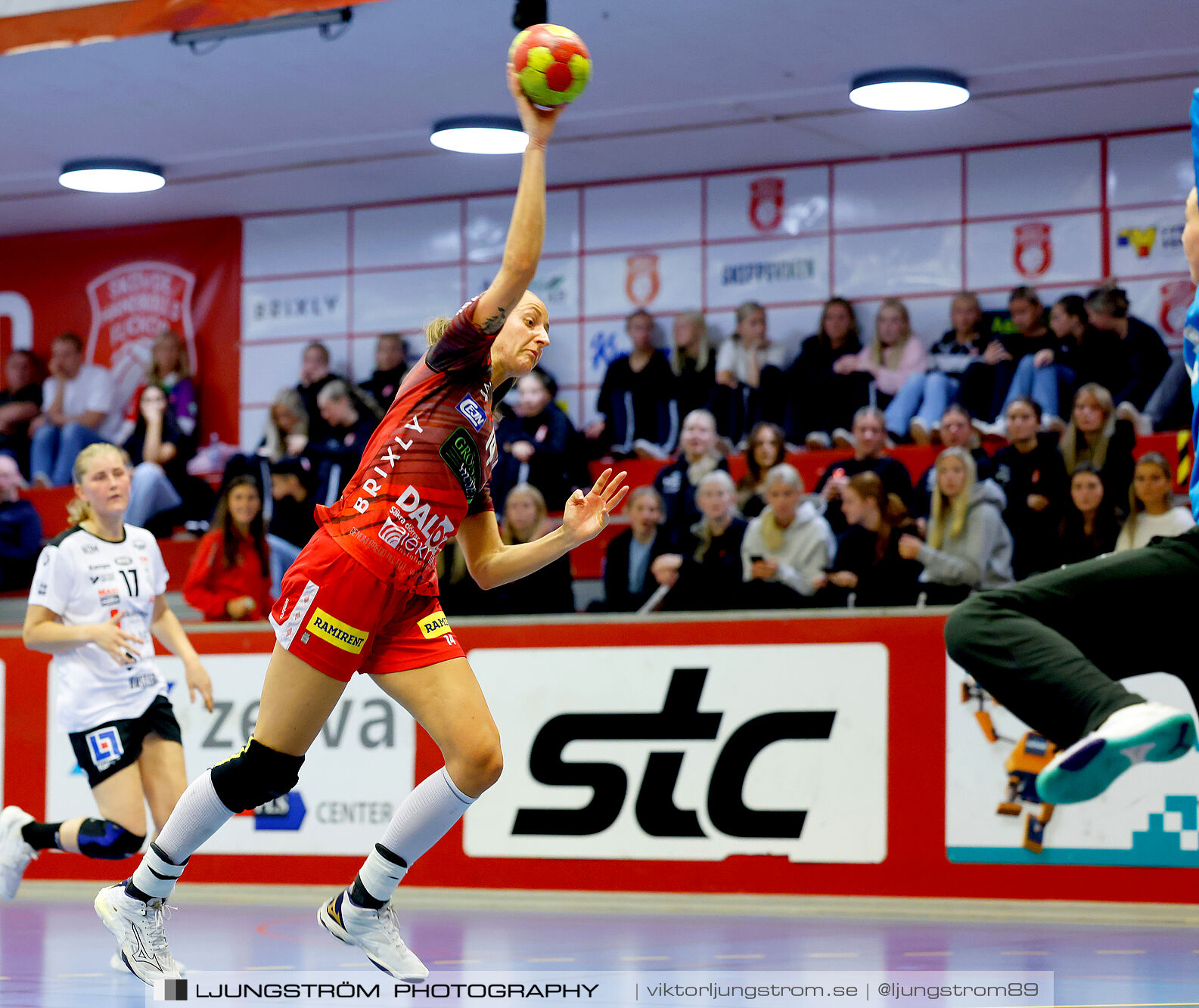 Skövde HF-VästeråsIrsta HF 27-23,dam,Skövde Idrottshall,Skövde,Sverige,Handboll,,2024,345710