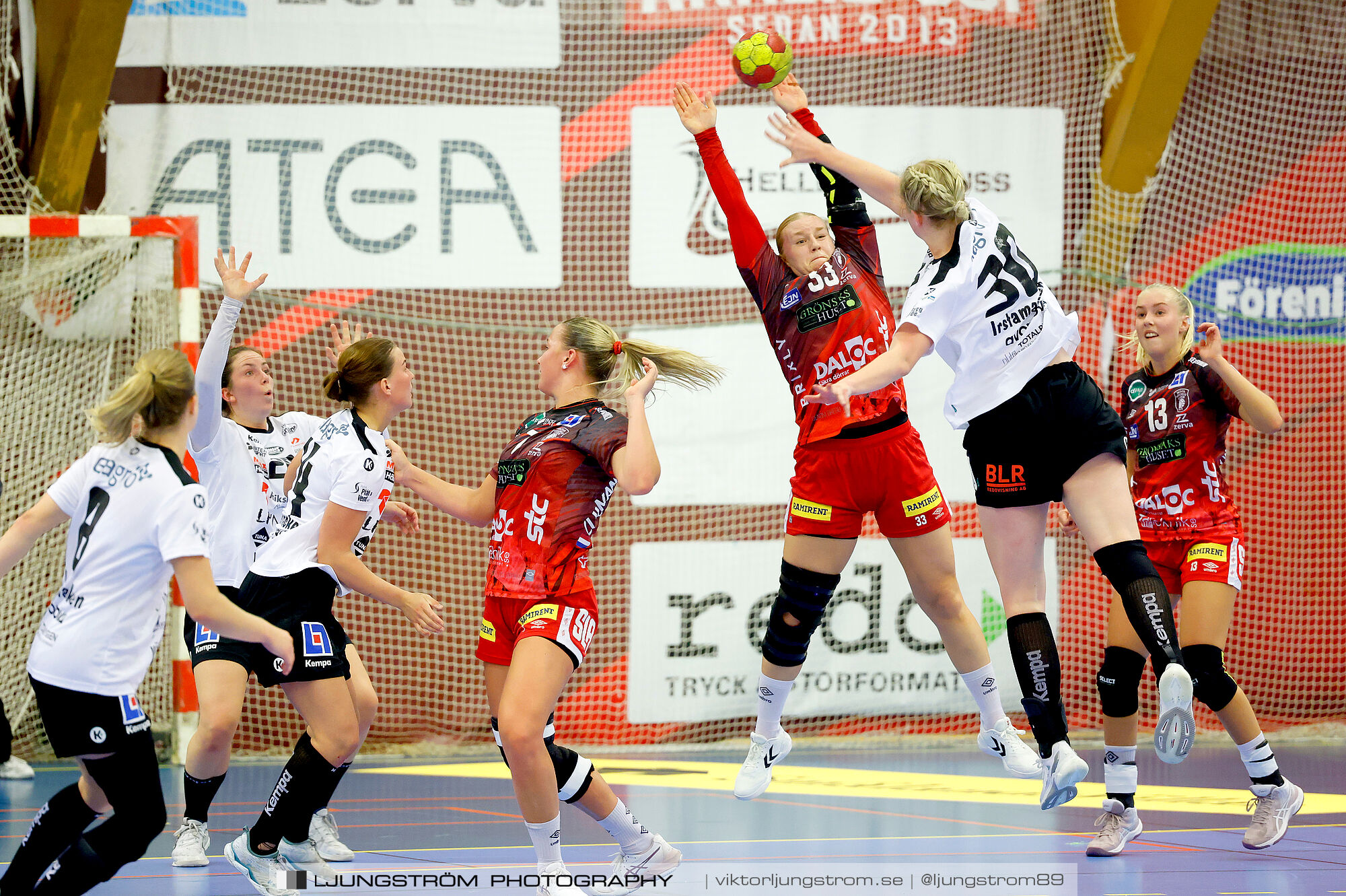 Skövde HF-VästeråsIrsta HF 27-23,dam,Skövde Idrottshall,Skövde,Sverige,Handboll,,2024,345730