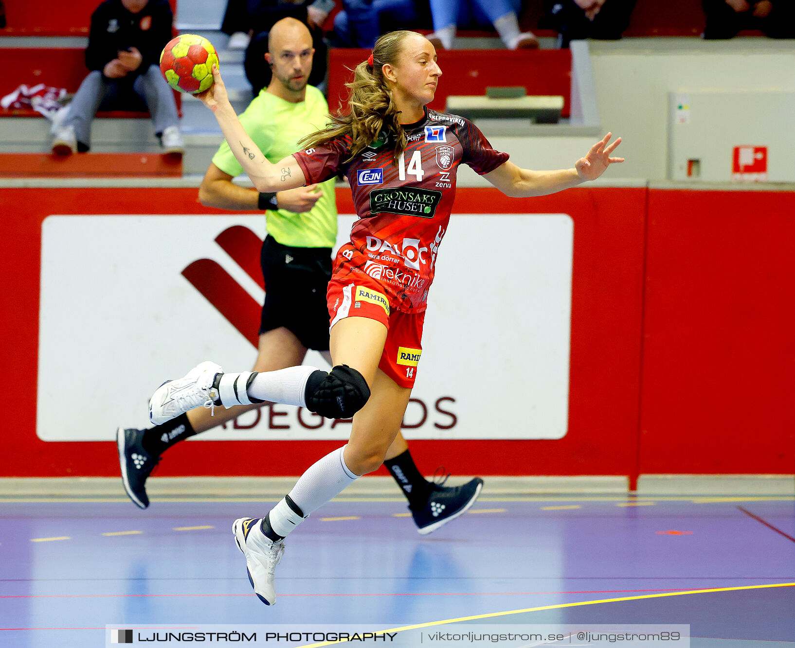 Skövde HF-VästeråsIrsta HF 27-23,dam,Skövde Idrottshall,Skövde,Sverige,Handboll,,2024,345732