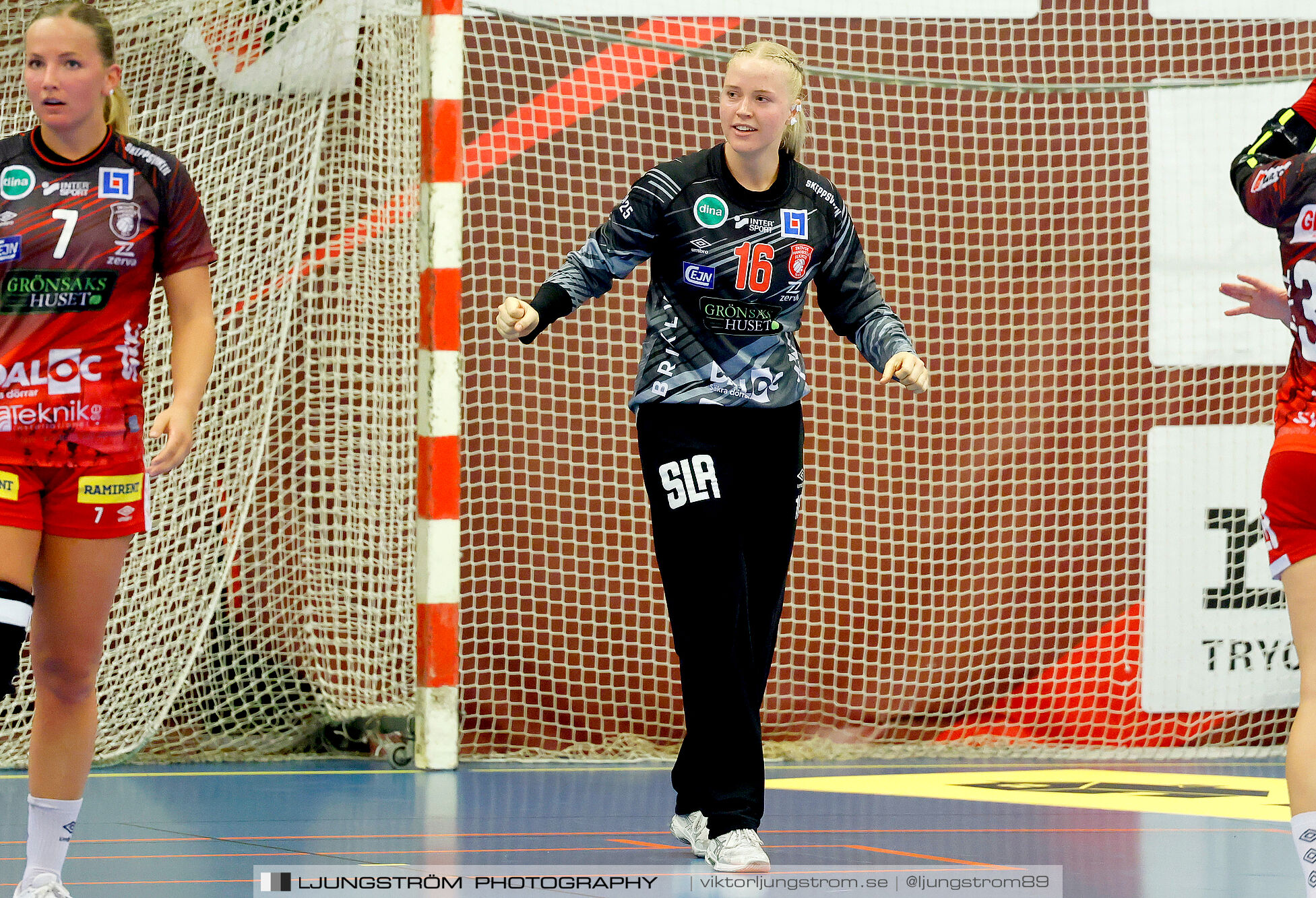 Skövde HF-VästeråsIrsta HF 27-23,dam,Skövde Idrottshall,Skövde,Sverige,Handboll,,2024,345740