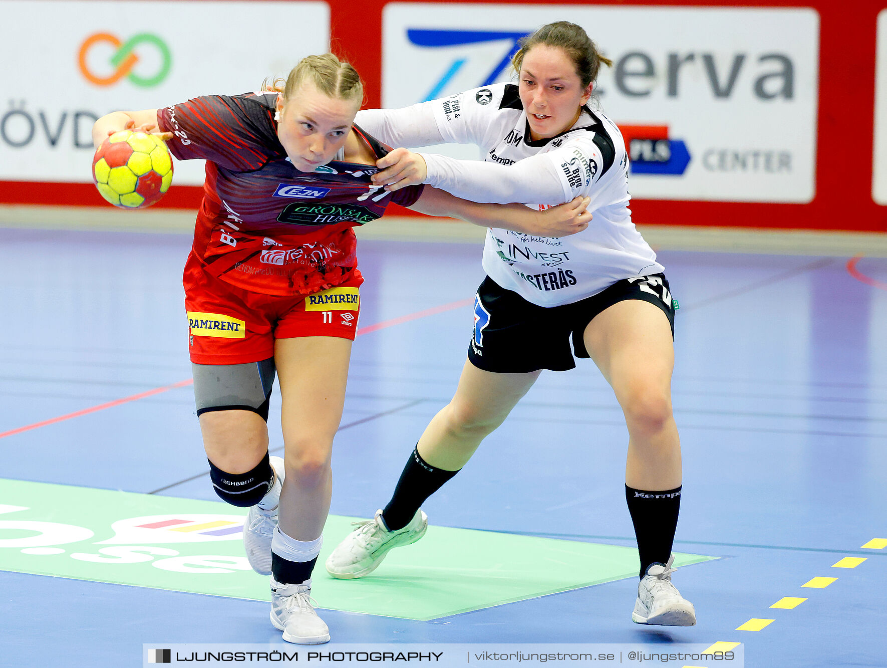 Skövde HF-VästeråsIrsta HF 27-23,dam,Skövde Idrottshall,Skövde,Sverige,Handboll,,2024,345753