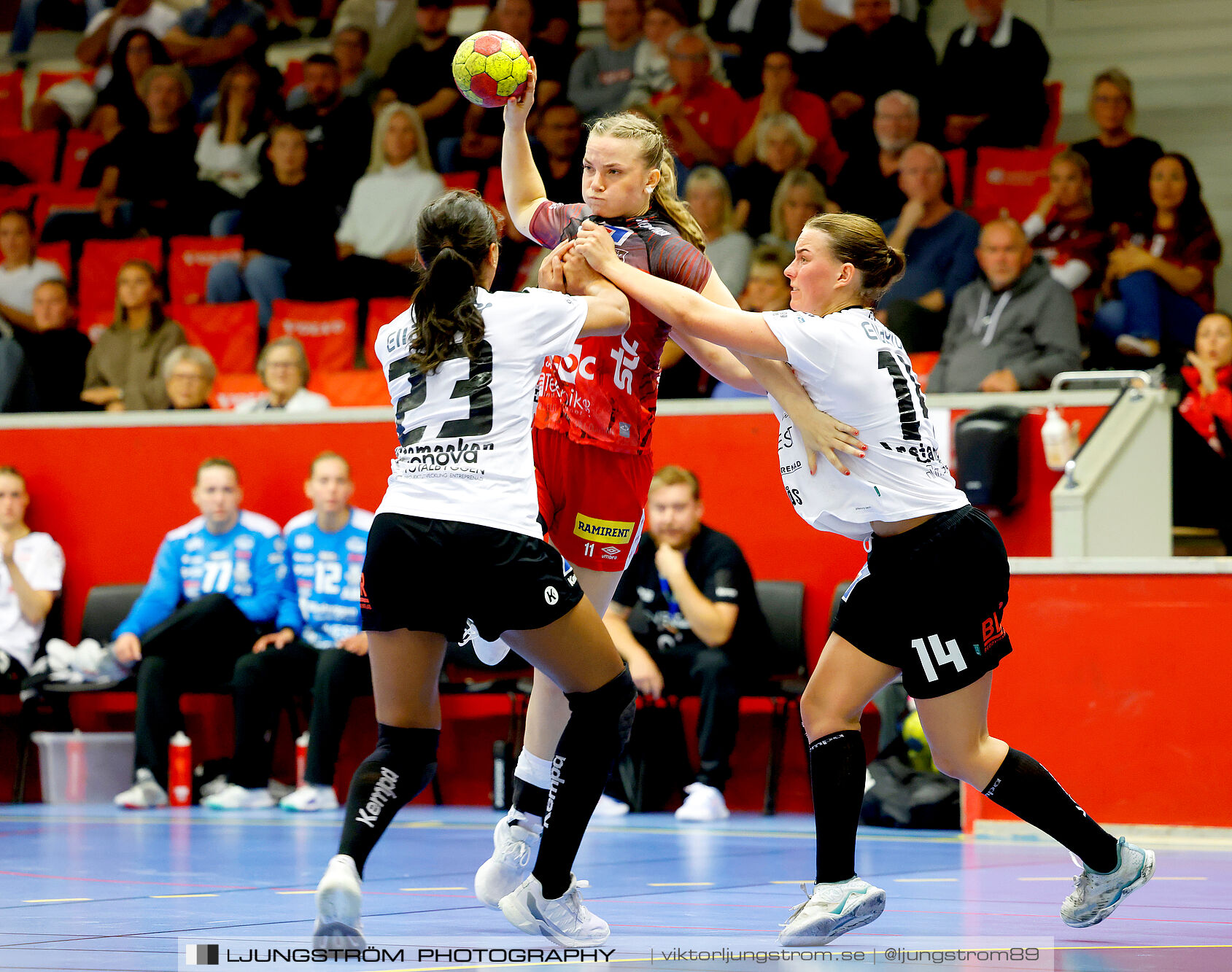 Skövde HF-VästeråsIrsta HF 27-23,dam,Skövde Idrottshall,Skövde,Sverige,Handboll,,2024,345899