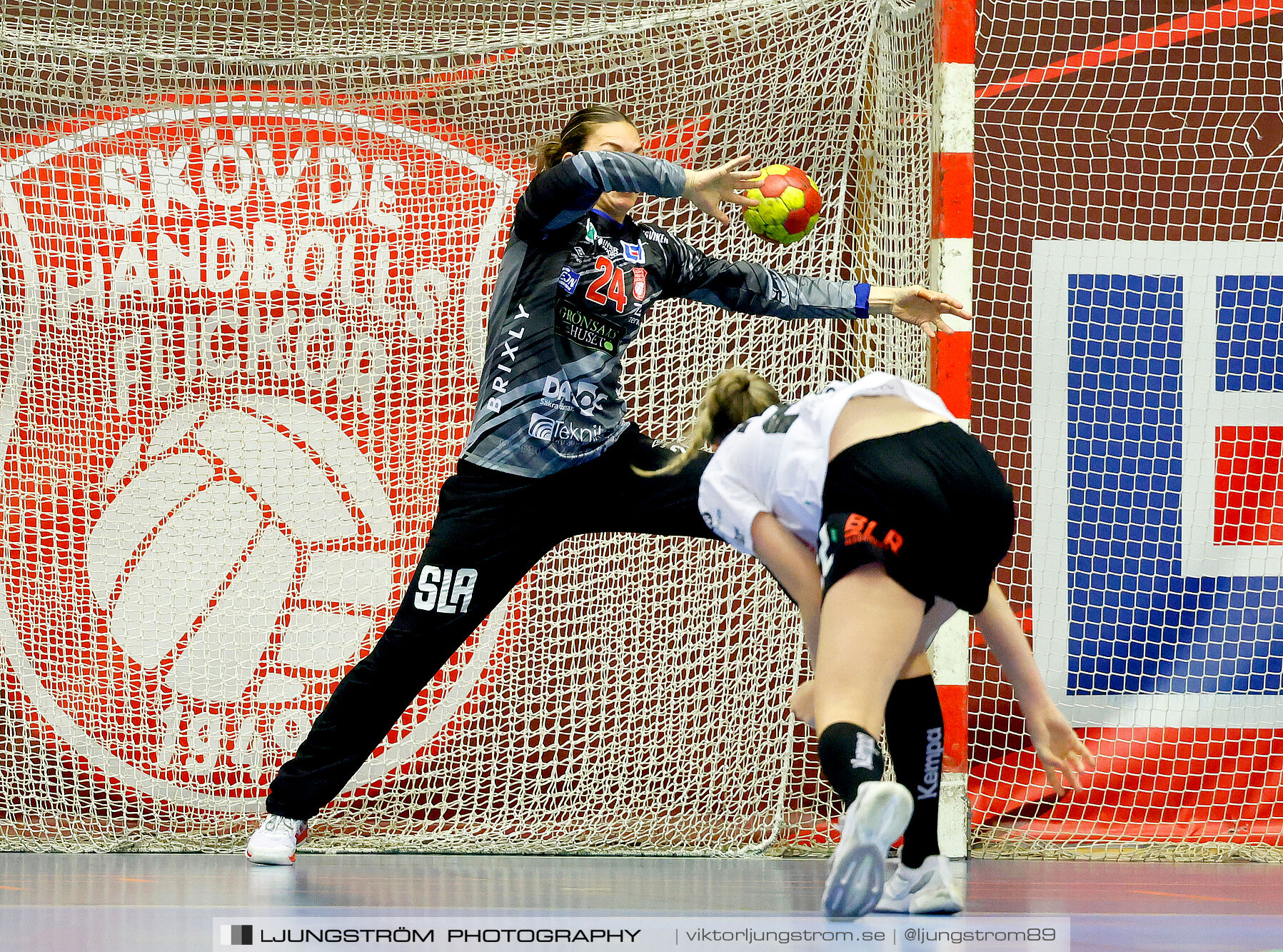 Skövde HF-VästeråsIrsta HF 27-23,dam,Skövde Idrottshall,Skövde,Sverige,Handboll,,2024,345925