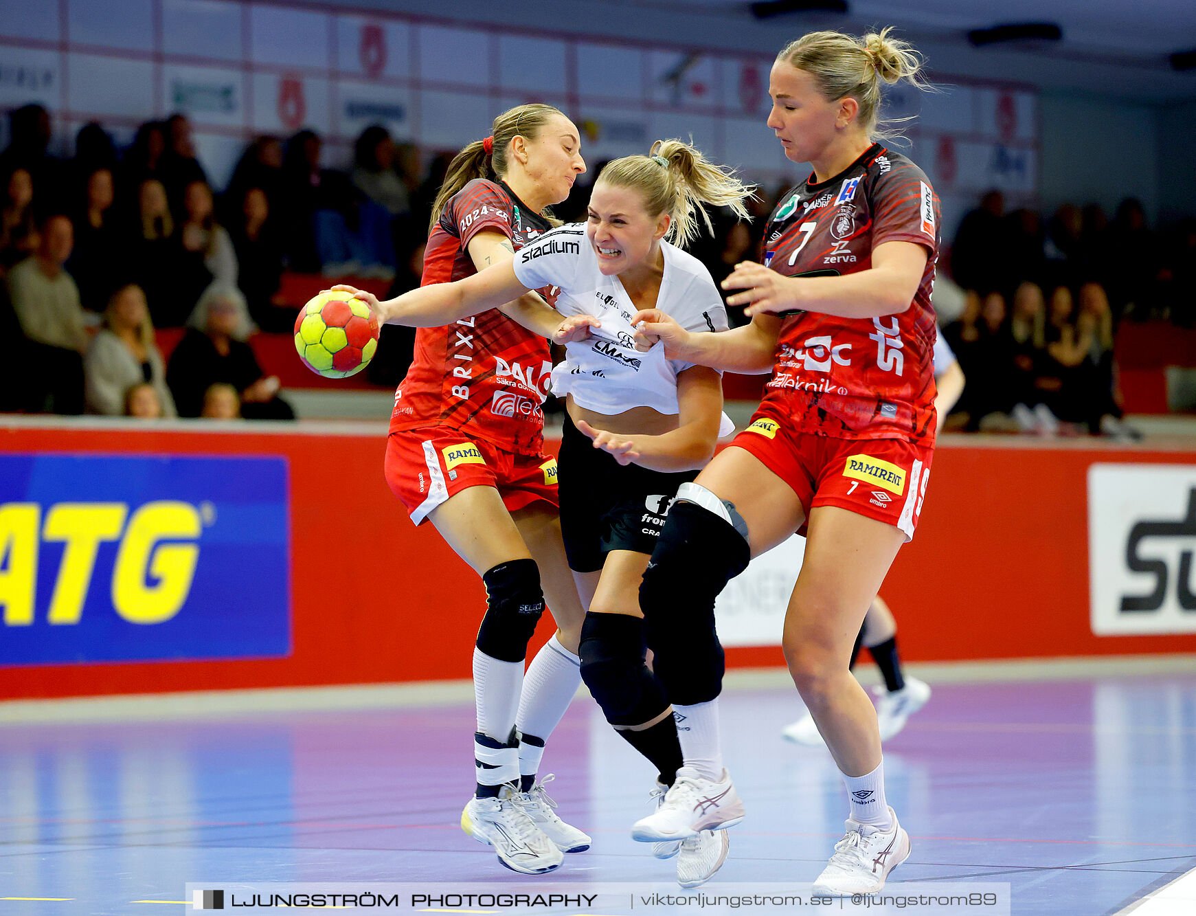 Skövde HF-Önnereds HK 26-27,dam,Skövde Idrottshall,Skövde,Sverige,Handboll,,2024,347429