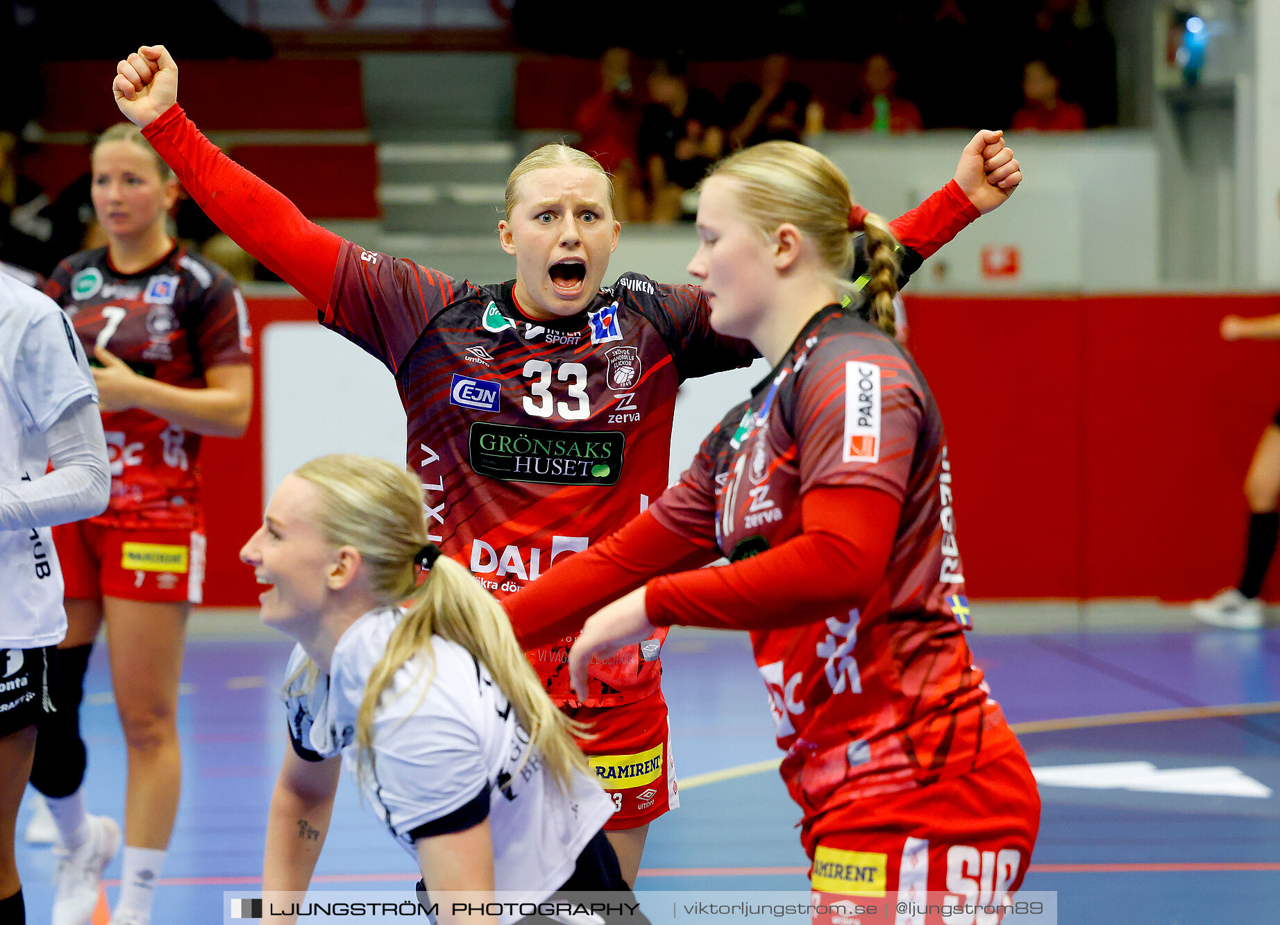 Skövde HF-Önnereds HK 26-27,dam,Skövde Idrottshall,Skövde,Sverige,Handboll,,2024,347755