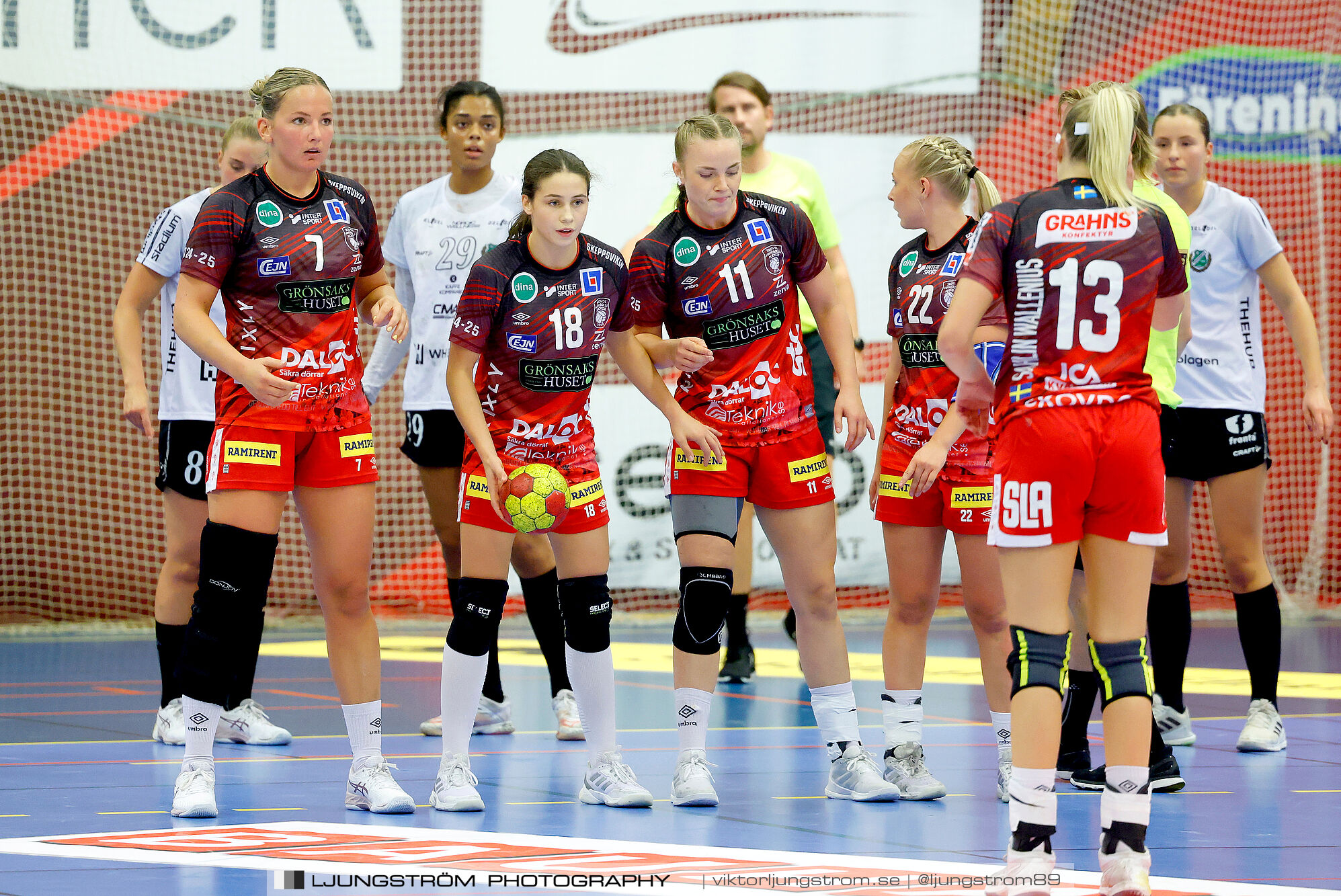 Skövde HF-Önnereds HK 26-27,dam,Skövde Idrottshall,Skövde,Sverige,Handboll,,2024,347761