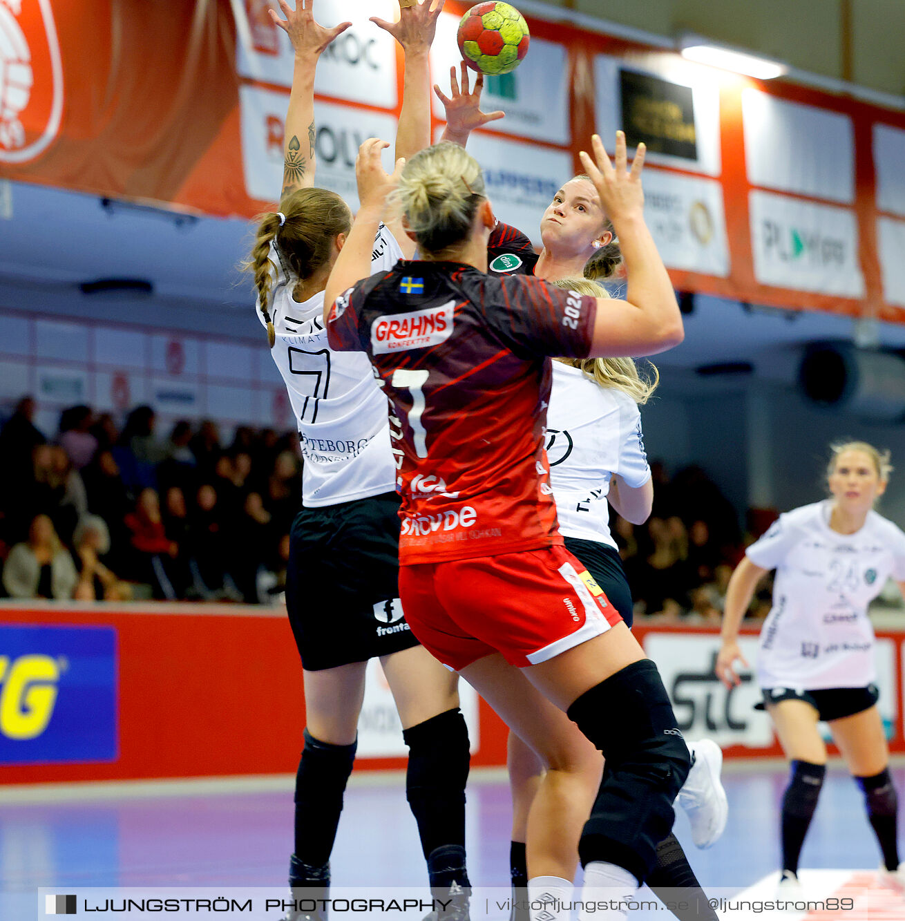 Skövde HF-Önnereds HK 26-27,dam,Skövde Idrottshall,Skövde,Sverige,Handboll,,2024,347821