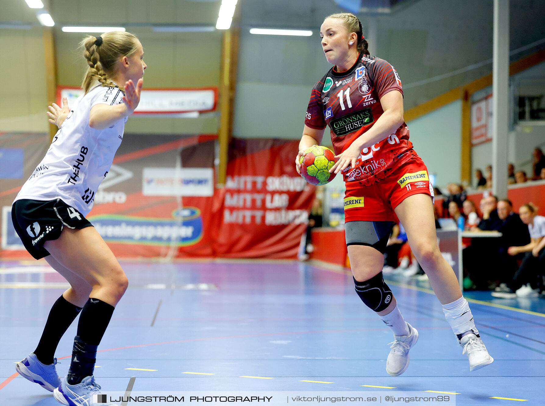 Skövde HF-Önnereds HK 26-27,dam,Skövde Idrottshall,Skövde,Sverige,Handboll,,2024,347839