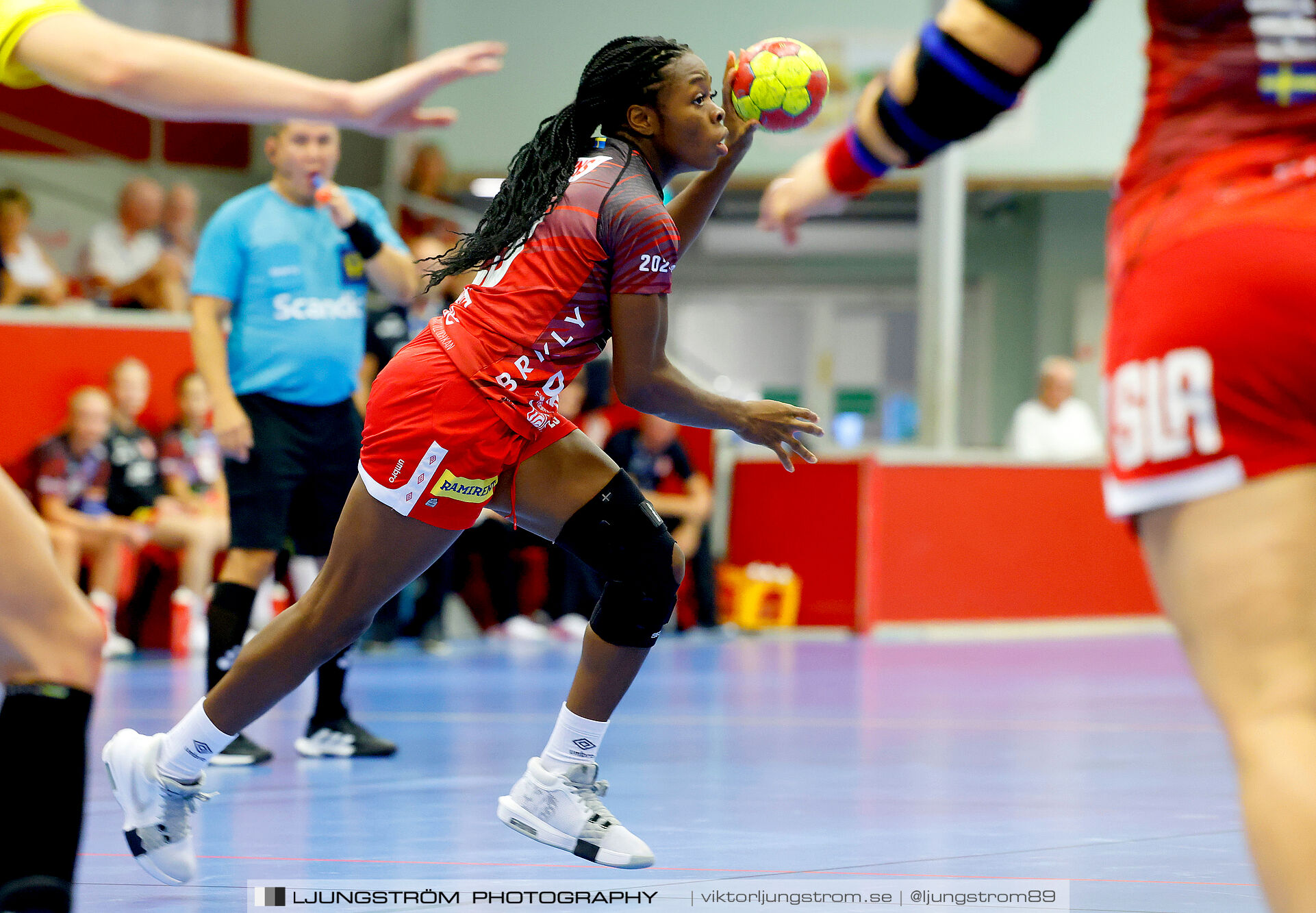 ATG Svenska Cupen 1/8-final Skövde HF-IK Sävehof 25-35,dam,Skövde Idrottshall,Skövde,Sverige,Handboll,,2024,348066