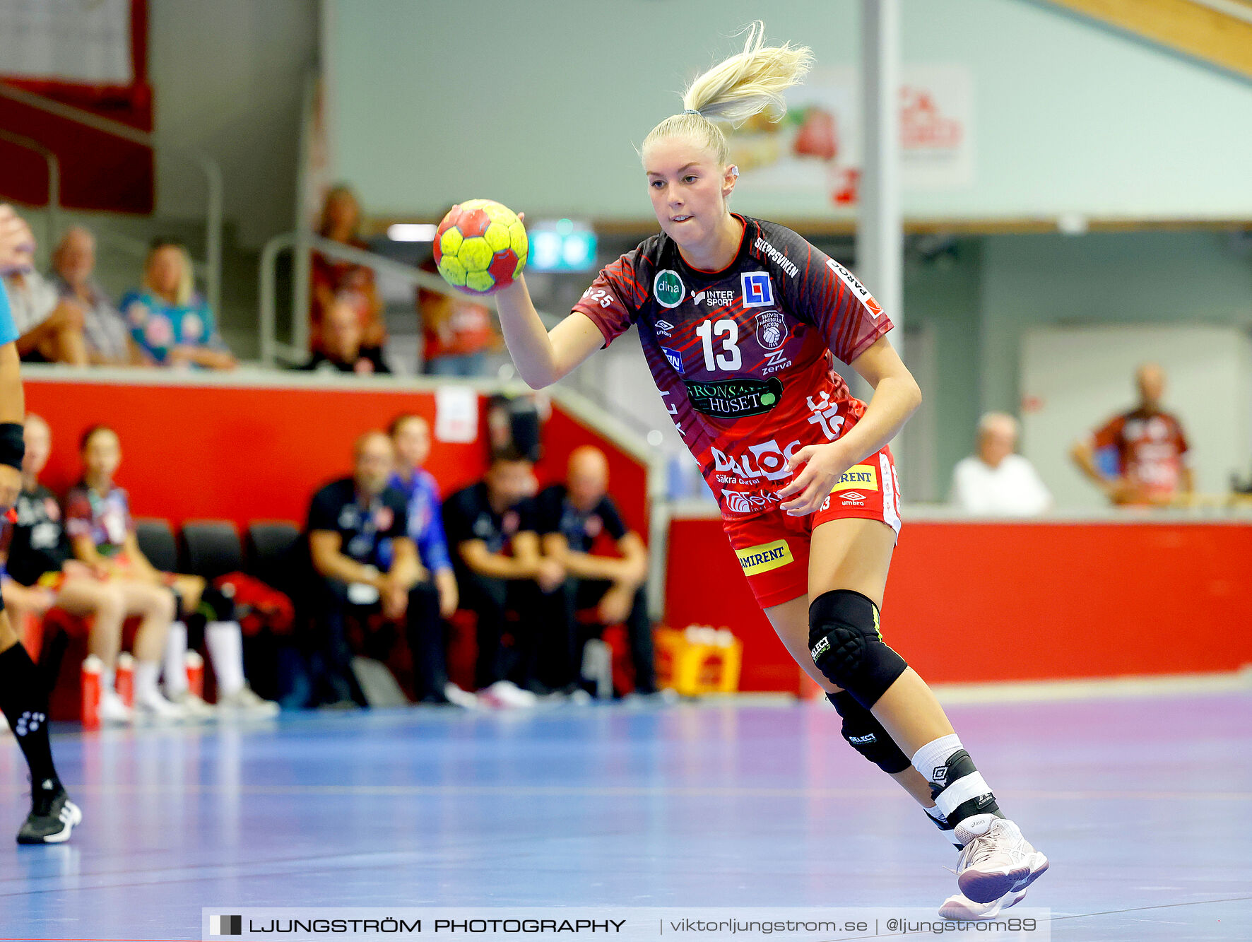 ATG Svenska Cupen 1/8-final Skövde HF-IK Sävehof 25-35,dam,Skövde Idrottshall,Skövde,Sverige,Handboll,,2024,348067