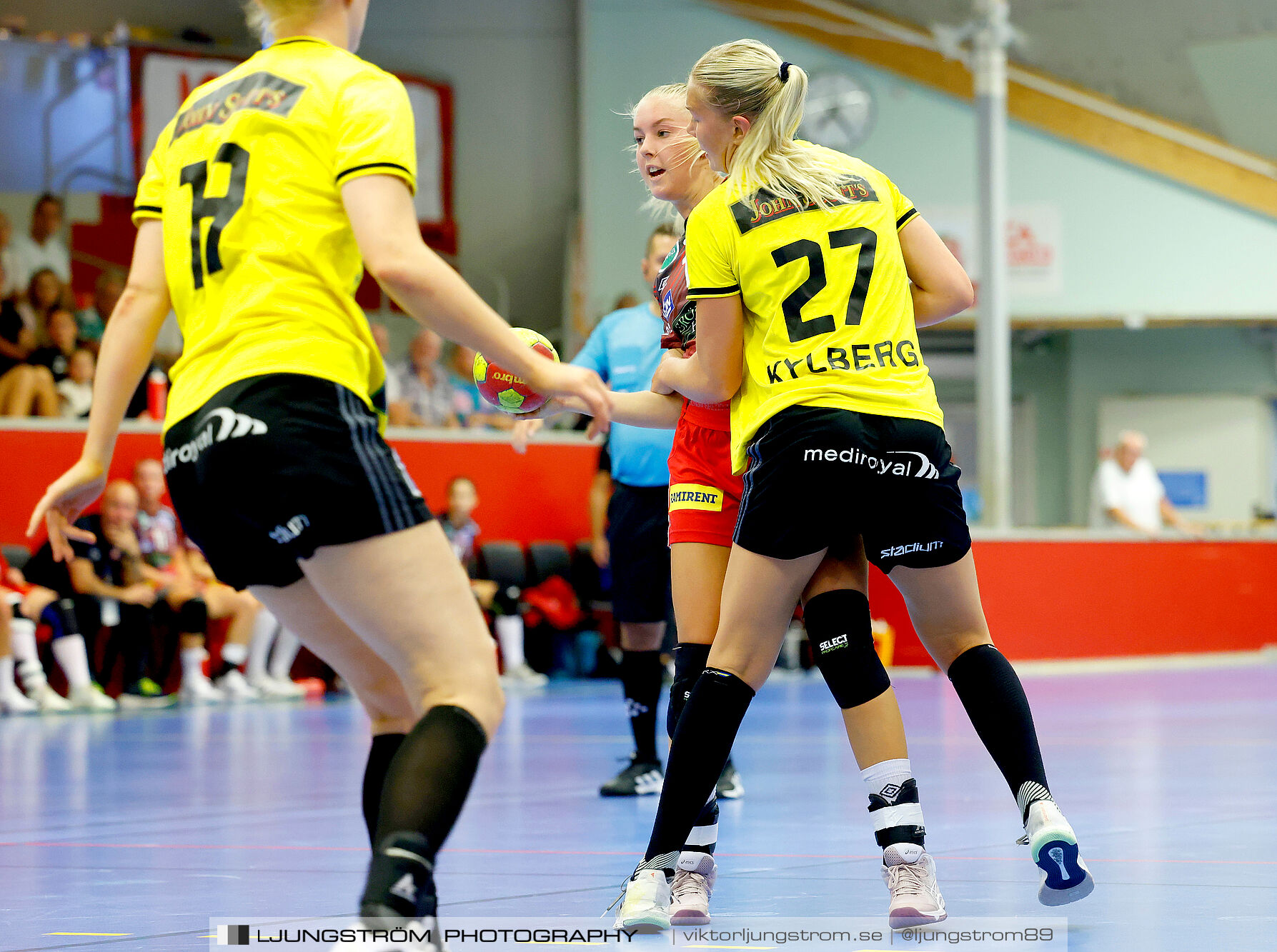 ATG Svenska Cupen 1/8-final Skövde HF-IK Sävehof 25-35,dam,Skövde Idrottshall,Skövde,Sverige,Handboll,,2024,348075