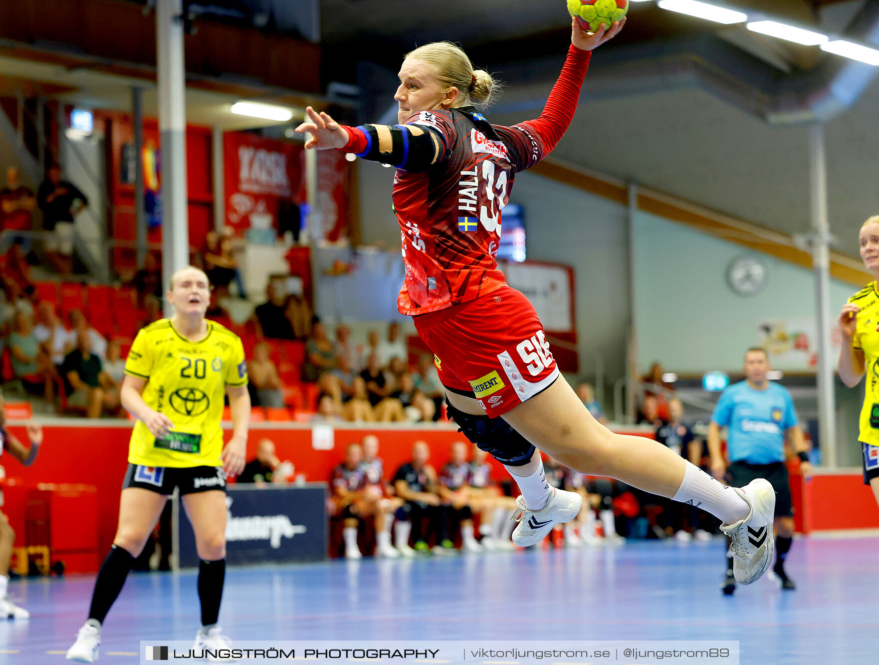 ATG Svenska Cupen 1/8-final Skövde HF-IK Sävehof 25-35,dam,Skövde Idrottshall,Skövde,Sverige,Handboll,,2024,348077