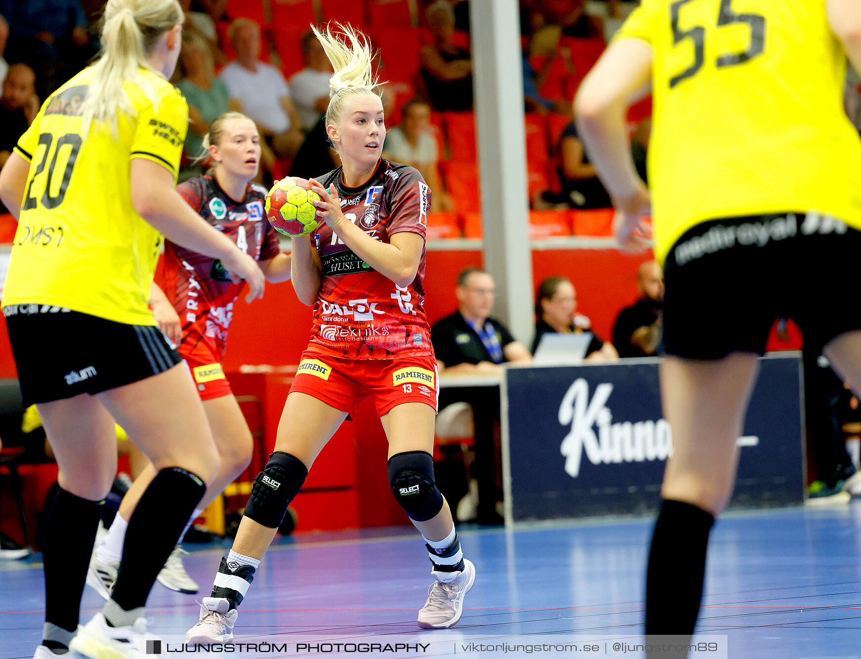 ATG Svenska Cupen 1/8-final Skövde HF-IK Sävehof 25-35,dam,Skövde Idrottshall,Skövde,Sverige,Handboll,,2024,348084