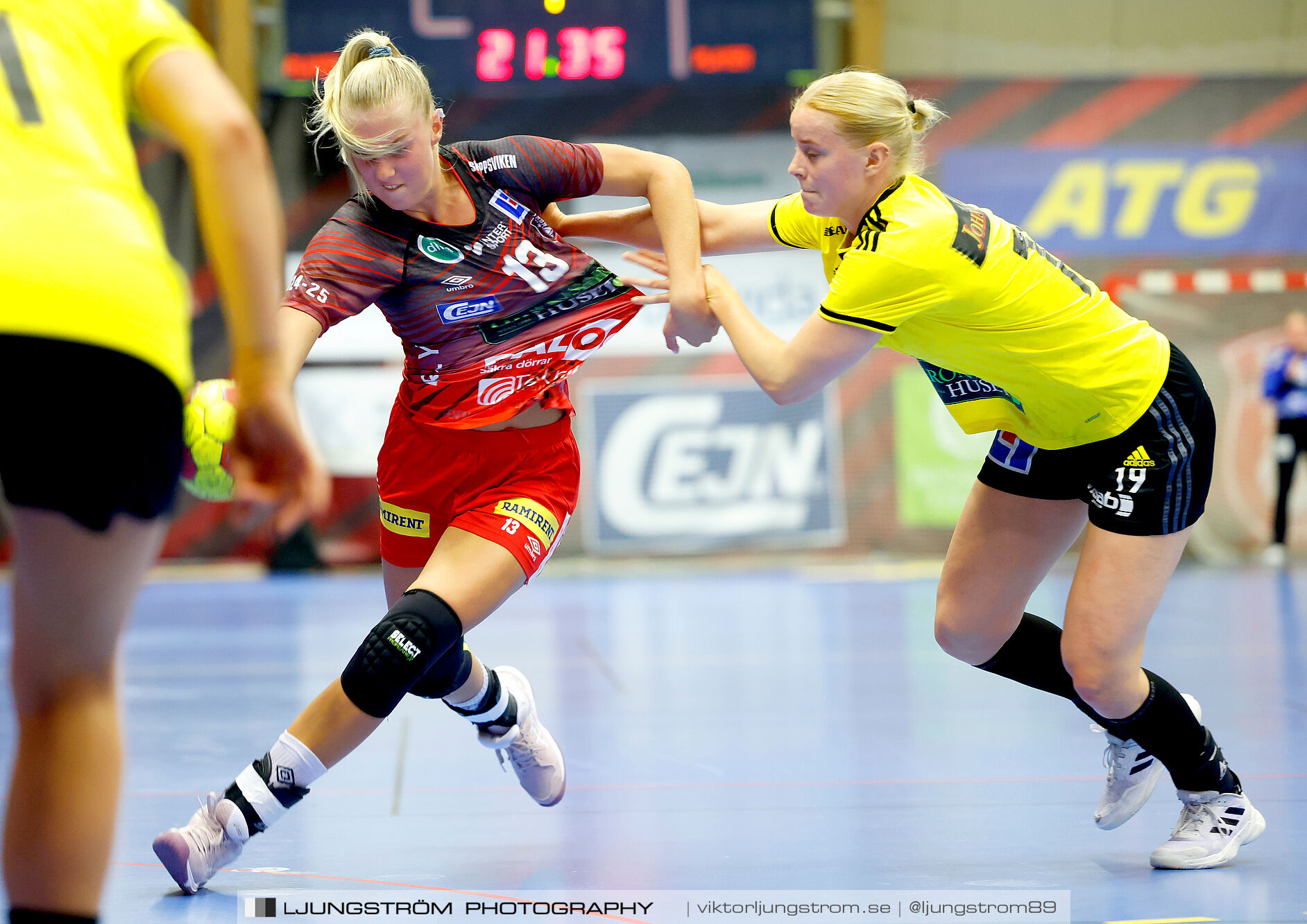 ATG Svenska Cupen 1/8-final Skövde HF-IK Sävehof 25-35,dam,Skövde Idrottshall,Skövde,Sverige,Handboll,,2024,348090