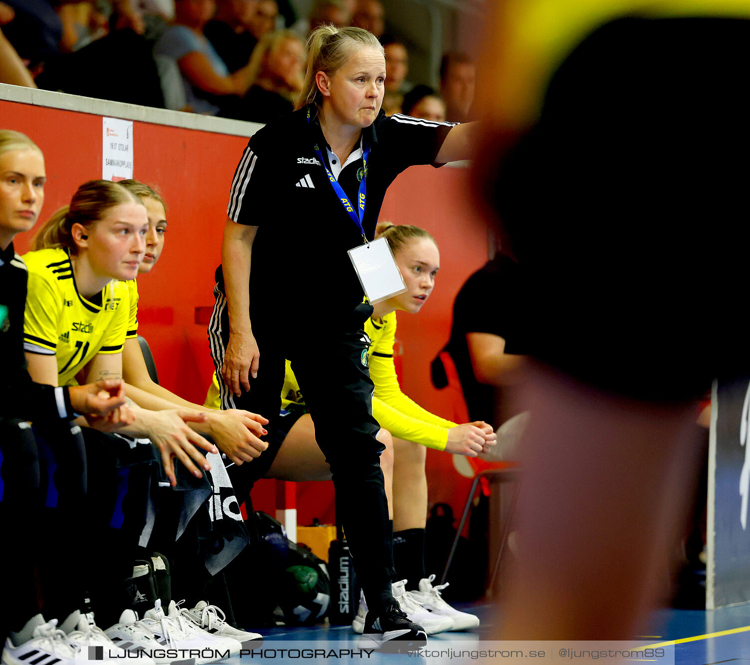 ATG Svenska Cupen 1/8-final Skövde HF-IK Sävehof 25-35,dam,Skövde Idrottshall,Skövde,Sverige,Handboll,,2024,348093