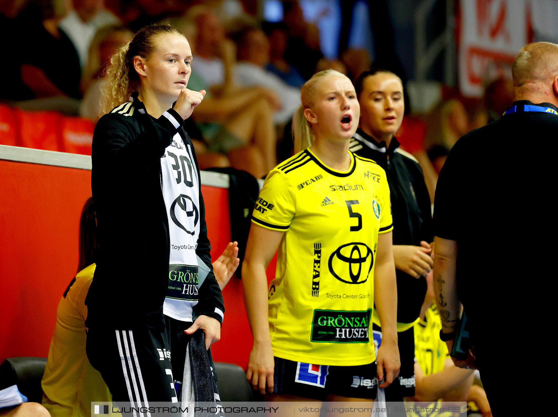 ATG Svenska Cupen 1/8-final Skövde HF-IK Sävehof 25-35,dam,Skövde Idrottshall,Skövde,Sverige,Handboll,,2024,348104