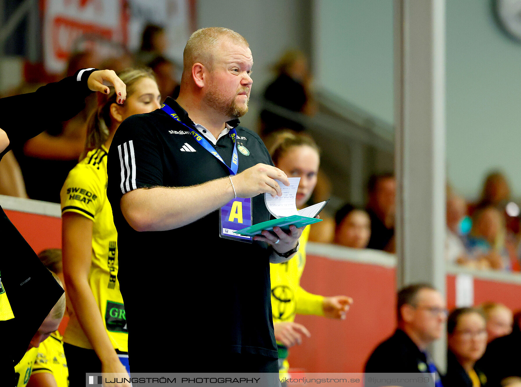 ATG Svenska Cupen 1/8-final Skövde HF-IK Sävehof 25-35,dam,Skövde Idrottshall,Skövde,Sverige,Handboll,,2024,348112