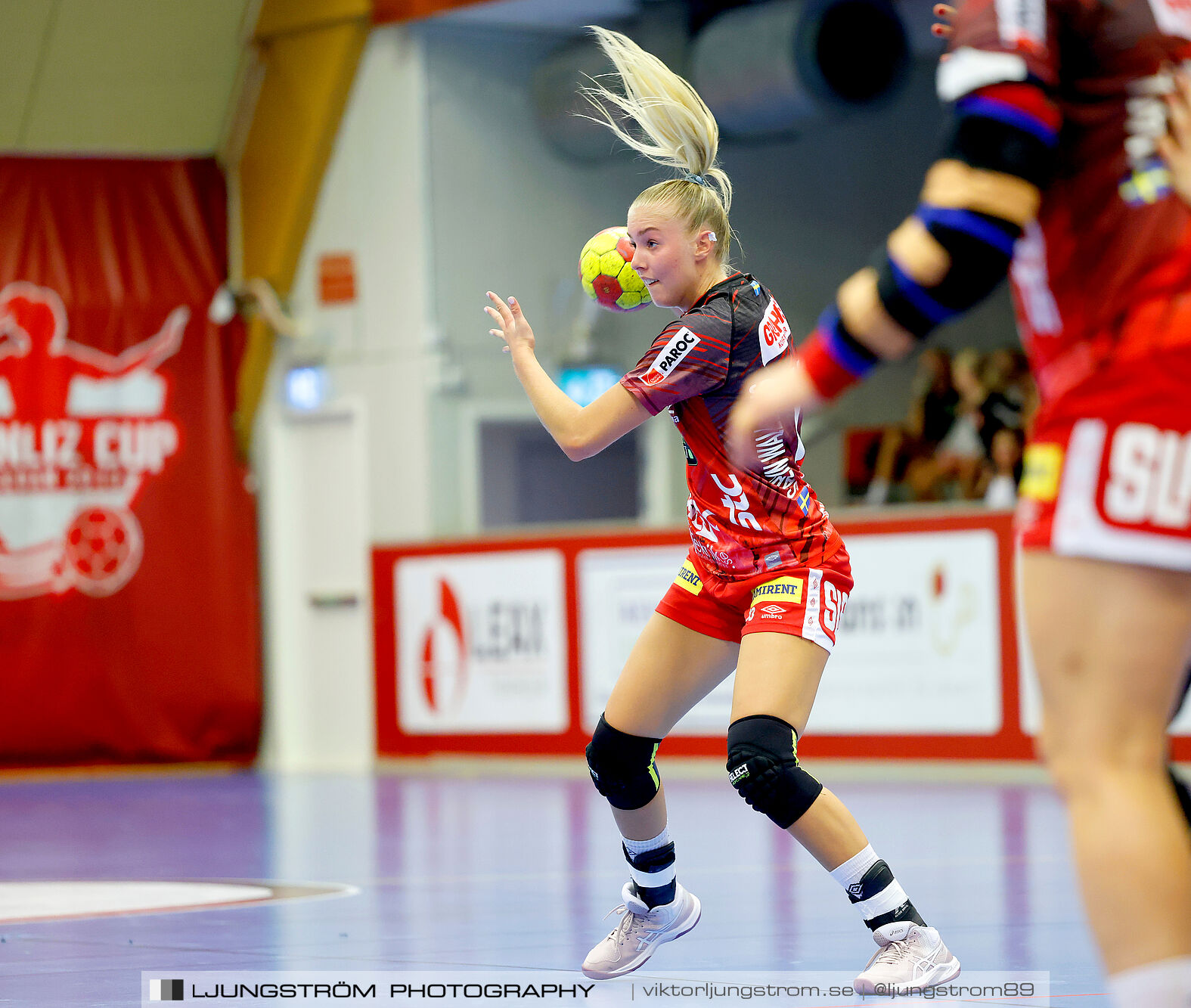 ATG Svenska Cupen 1/8-final Skövde HF-IK Sävehof 25-35,dam,Skövde Idrottshall,Skövde,Sverige,Handboll,,2024,348125