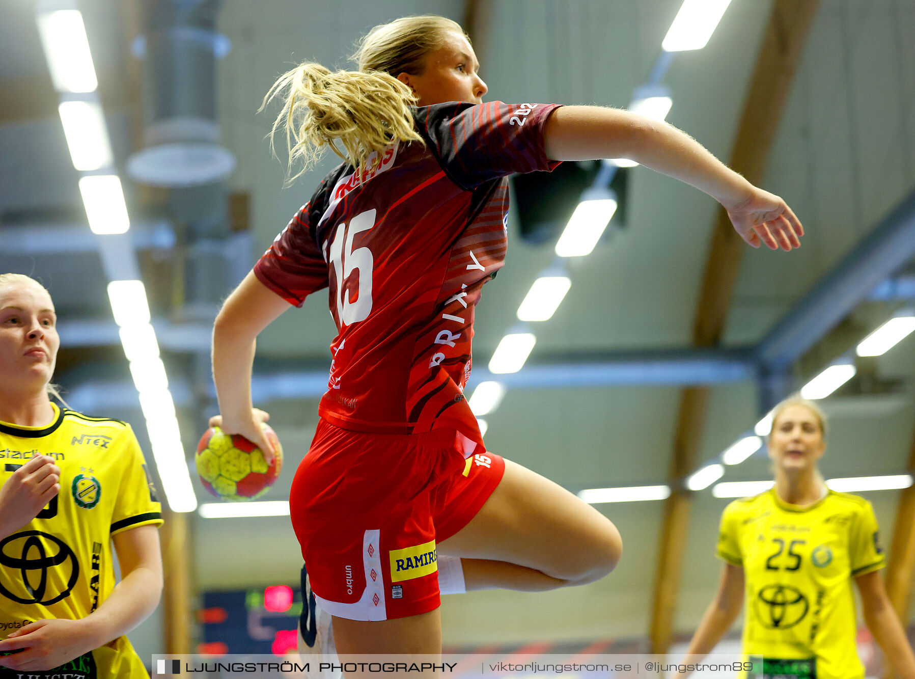 ATG Svenska Cupen 1/8-final Skövde HF-IK Sävehof 25-35,dam,Skövde Idrottshall,Skövde,Sverige,Handboll,,2024,348129