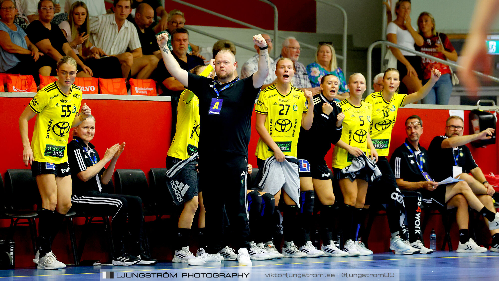 ATG Svenska Cupen 1/8-final Skövde HF-IK Sävehof 25-35,dam,Skövde Idrottshall,Skövde,Sverige,Handboll,,2024,348141