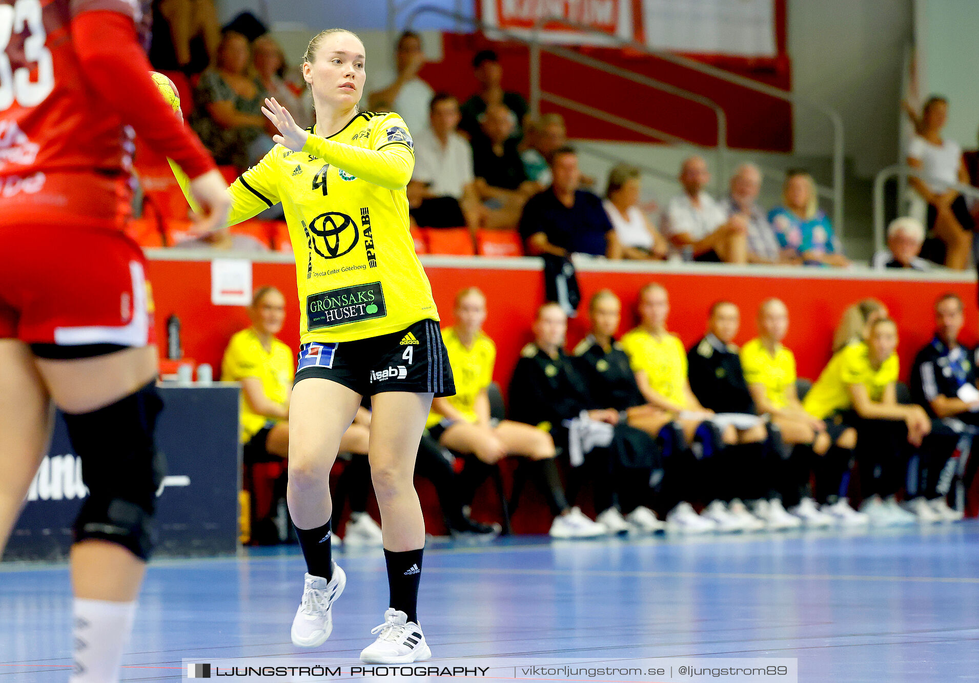 ATG Svenska Cupen 1/8-final Skövde HF-IK Sävehof 25-35,dam,Skövde Idrottshall,Skövde,Sverige,Handboll,,2024,348152