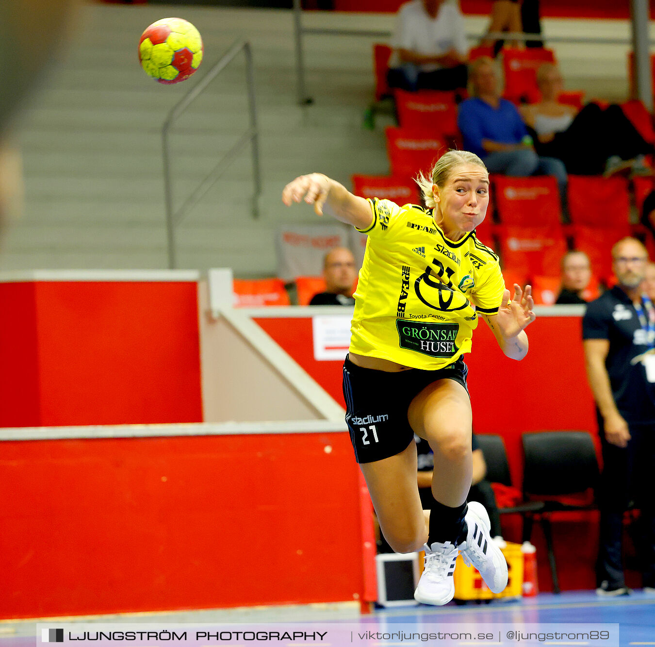 ATG Svenska Cupen 1/8-final Skövde HF-IK Sävehof 25-35,dam,Skövde Idrottshall,Skövde,Sverige,Handboll,,2024,348164