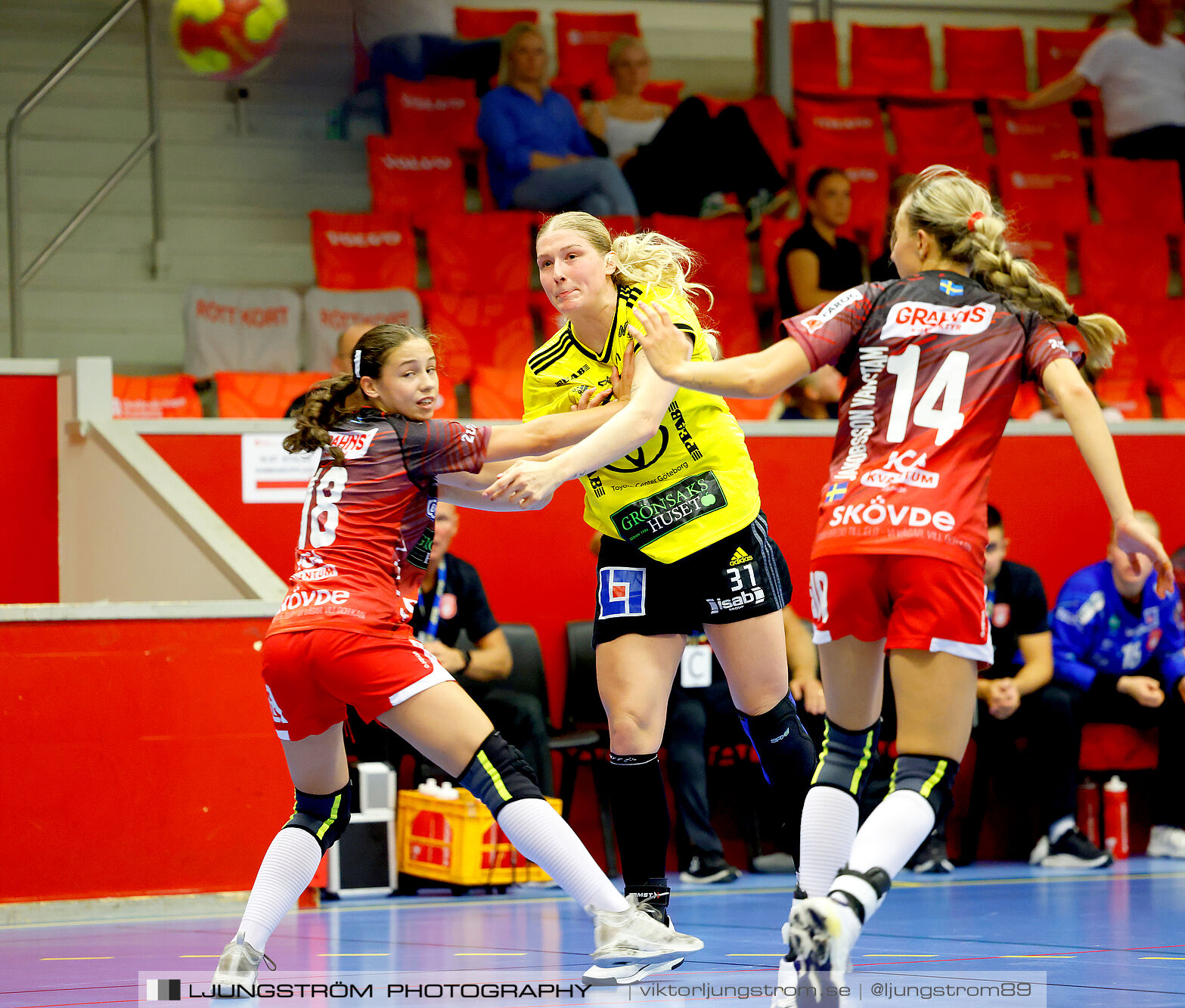 ATG Svenska Cupen 1/8-final Skövde HF-IK Sävehof 25-35,dam,Skövde Idrottshall,Skövde,Sverige,Handboll,,2024,348184