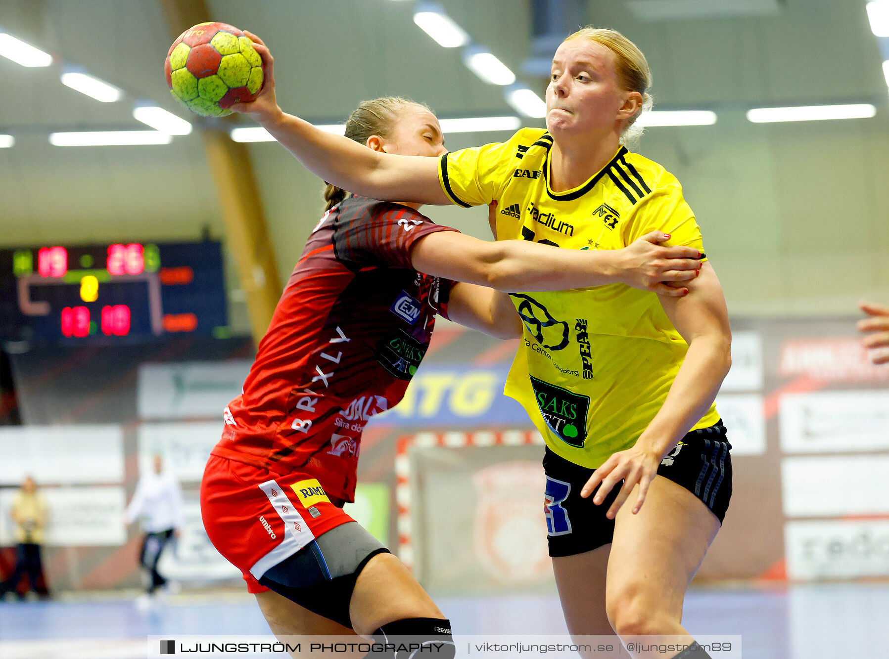 ATG Svenska Cupen 1/8-final Skövde HF-IK Sävehof 25-35,dam,Skövde Idrottshall,Skövde,Sverige,Handboll,,2024,348190