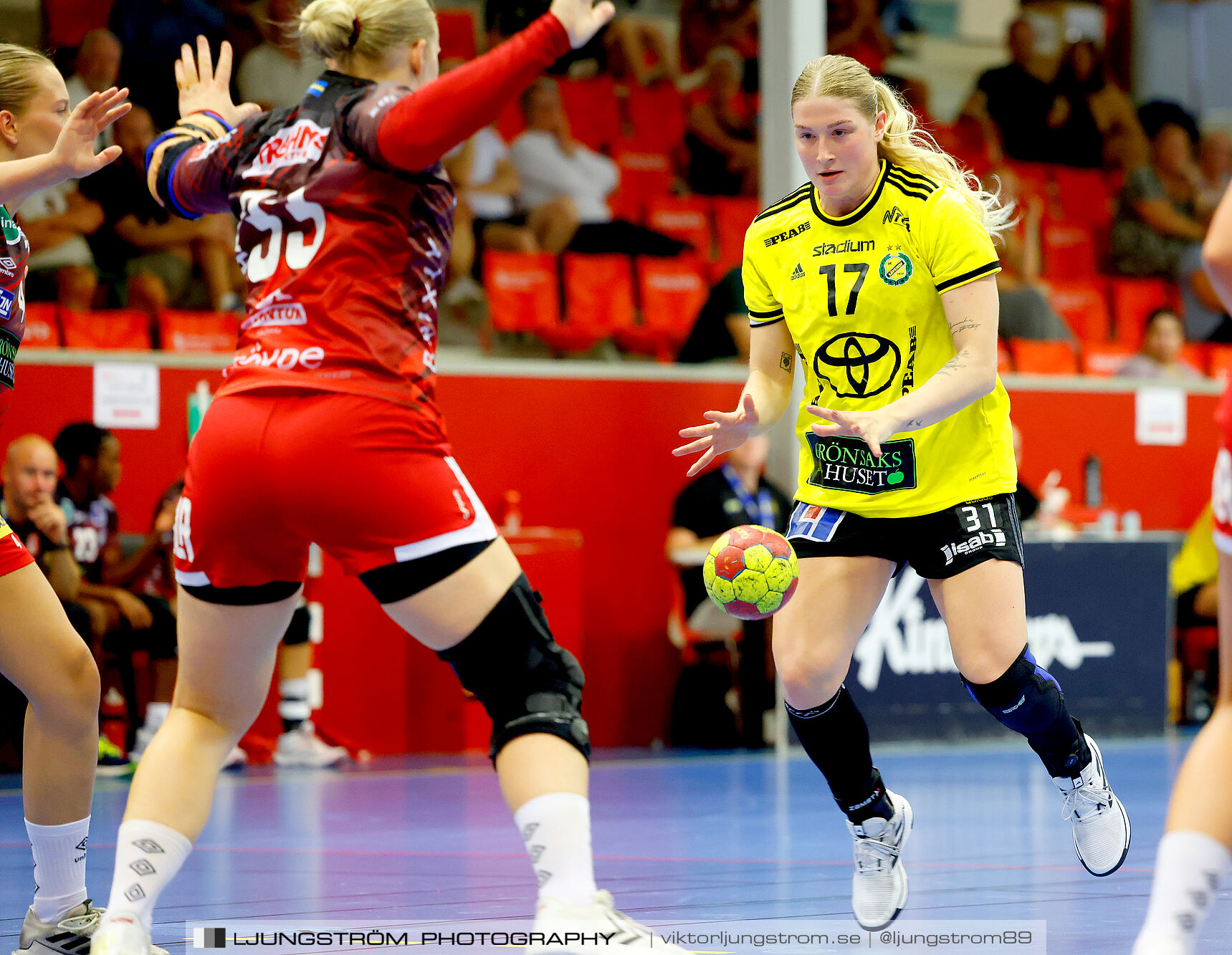 ATG Svenska Cupen 1/8-final Skövde HF-IK Sävehof 25-35,dam,Skövde Idrottshall,Skövde,Sverige,Handboll,,2024,348195