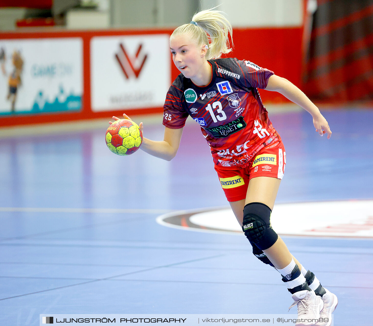 ATG Svenska Cupen 1/8-final Skövde HF-IK Sävehof 25-35,dam,Skövde Idrottshall,Skövde,Sverige,Handboll,,2024,348211