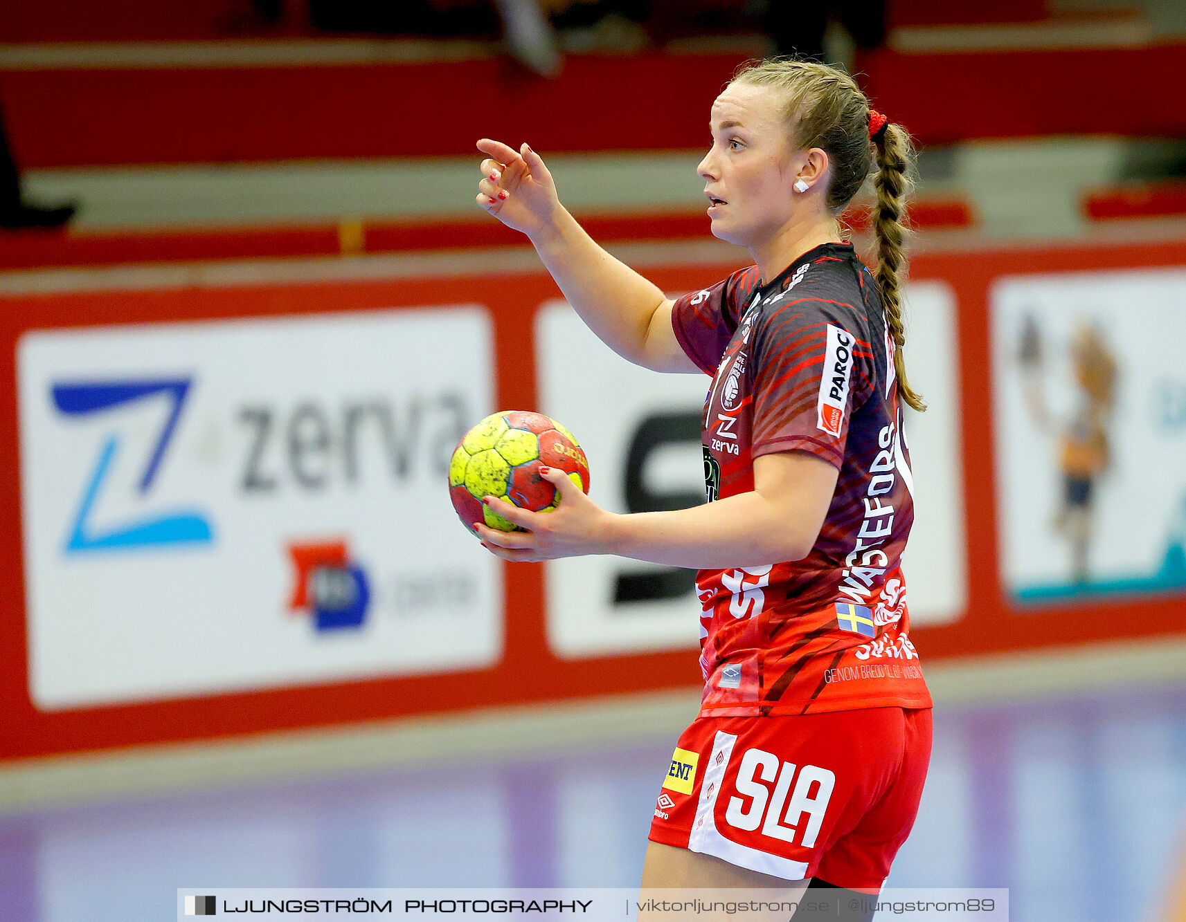 ATG Svenska Cupen 1/8-final Skövde HF-IK Sävehof 25-35,dam,Skövde Idrottshall,Skövde,Sverige,Handboll,,2024,348220